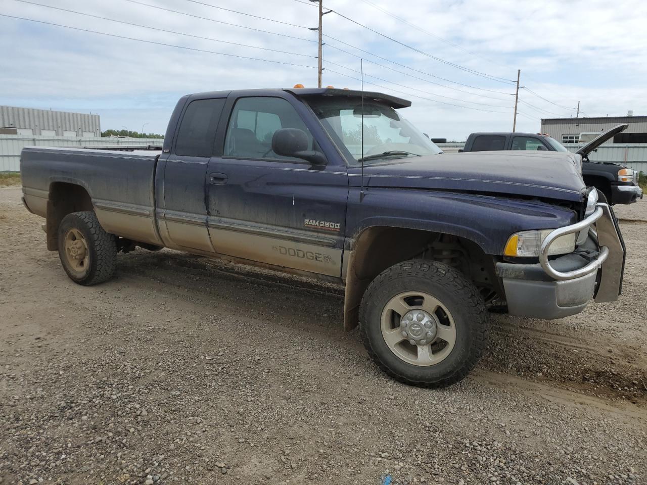 1999 Dodge Ram 2500 VIN: 1B7KF2368XJ511110 Lot: 68945174