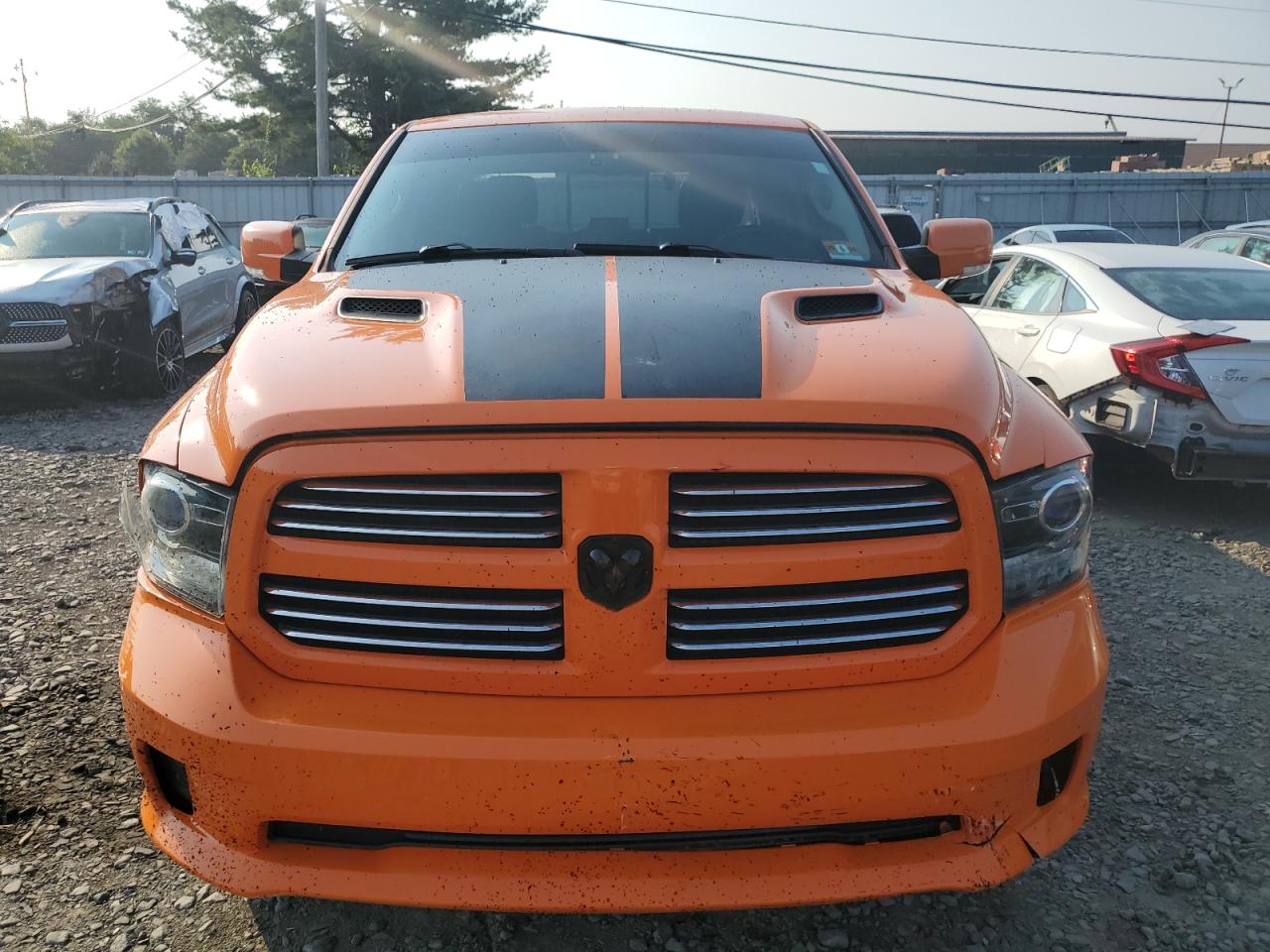 1C6RR7MT0HS562529 2017 Ram 1500 Sport