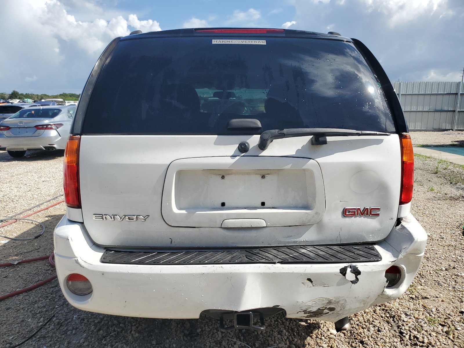 1GKDS13S982239520 2008 GMC Envoy