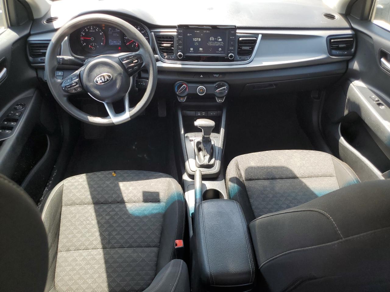 3KPA24AB8KE206022 2019 Kia Rio S