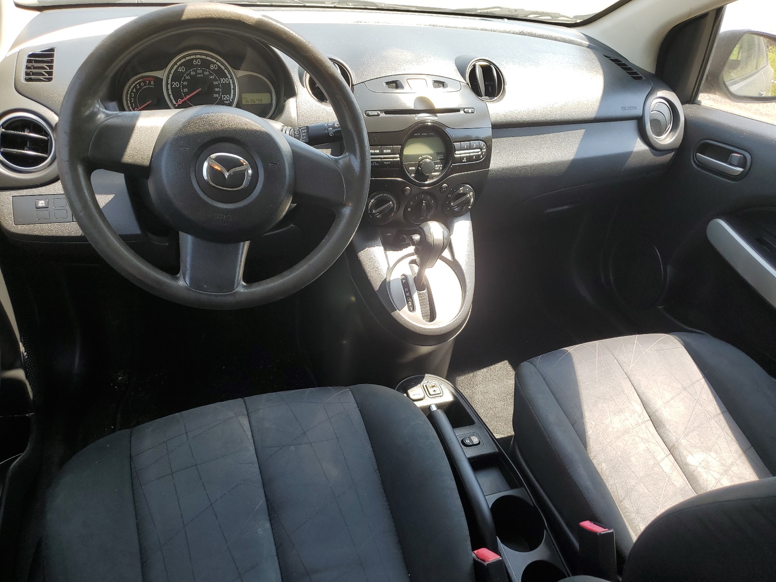 JM1DE1KY0E0188151 2014 Mazda Mazda2 Sport