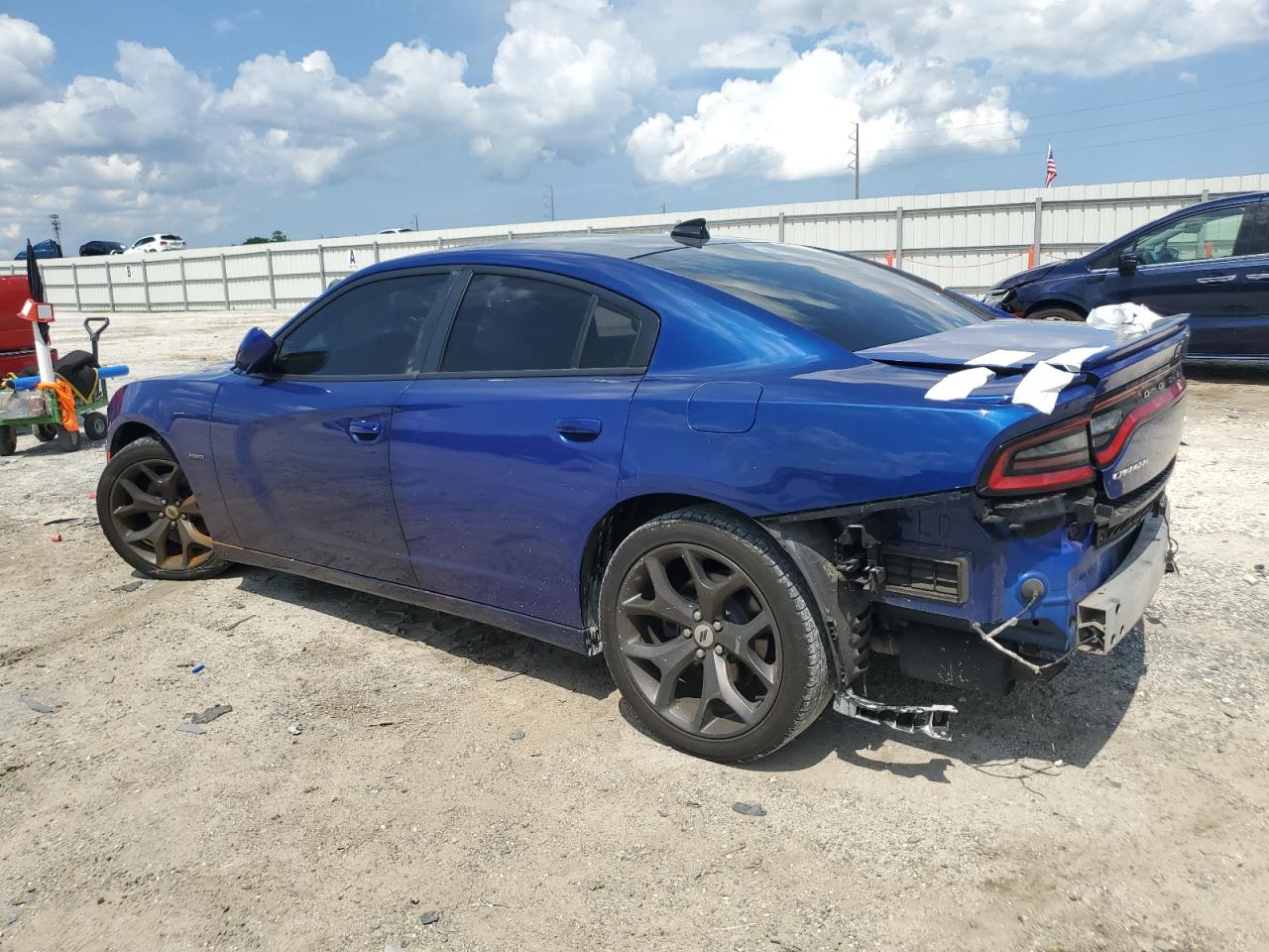 2C3CDXCTXJH247558 2018 DODGE CHARGER - Image 2