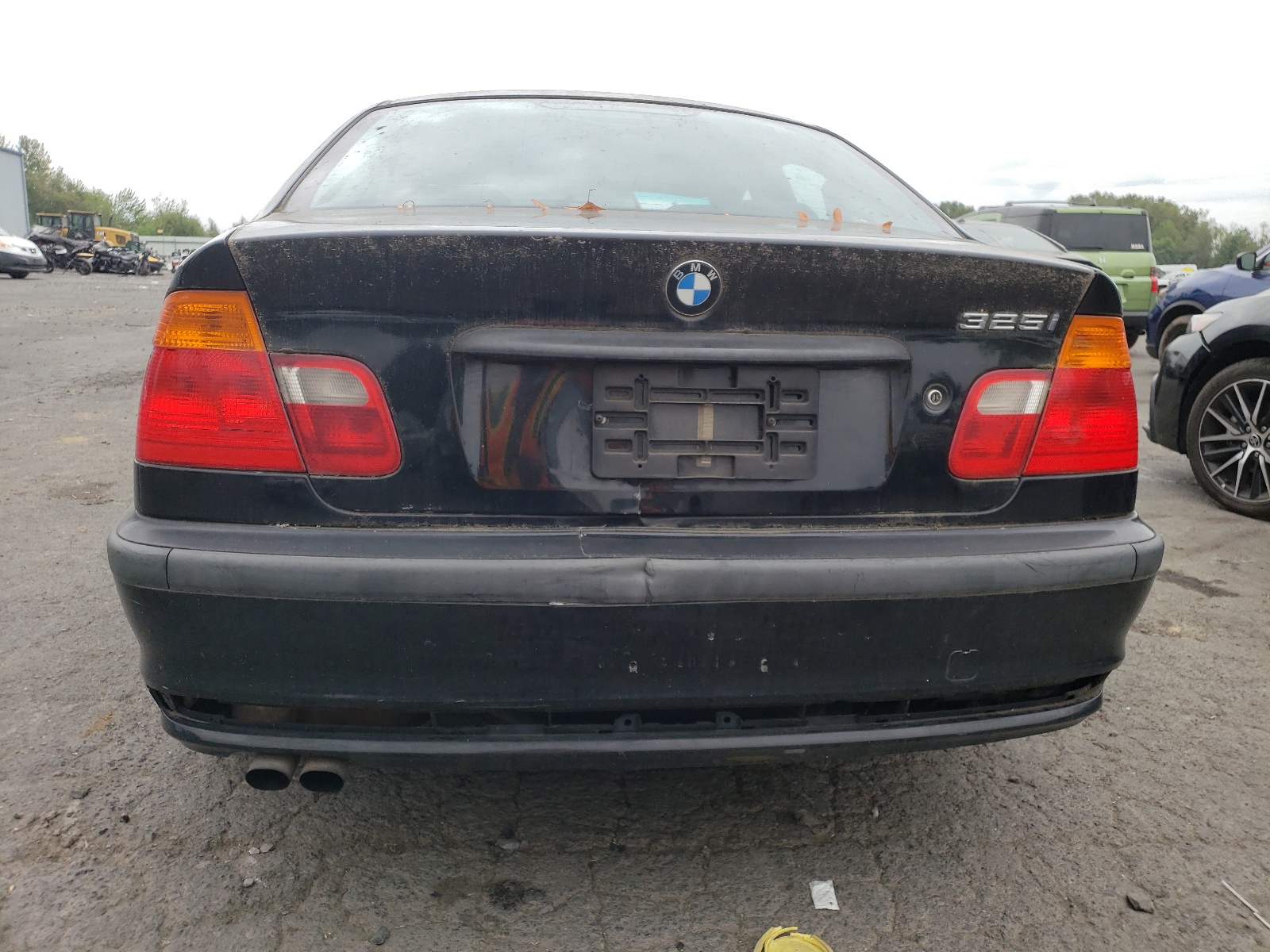 WBAAV33421FU80785 2001 BMW 325 I