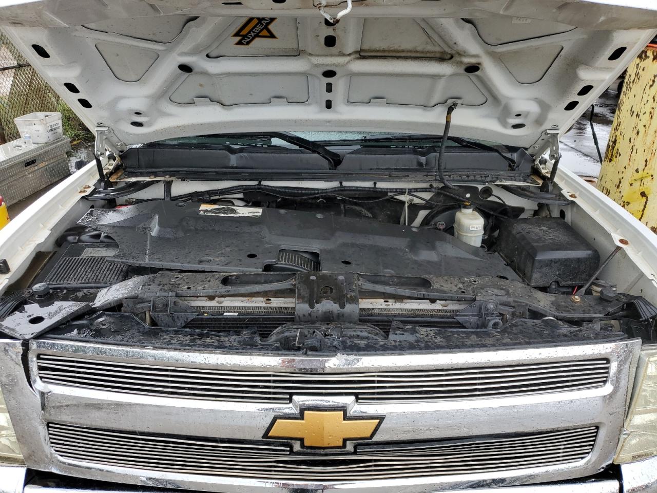 2013 Chevrolet Silverado - Image 13