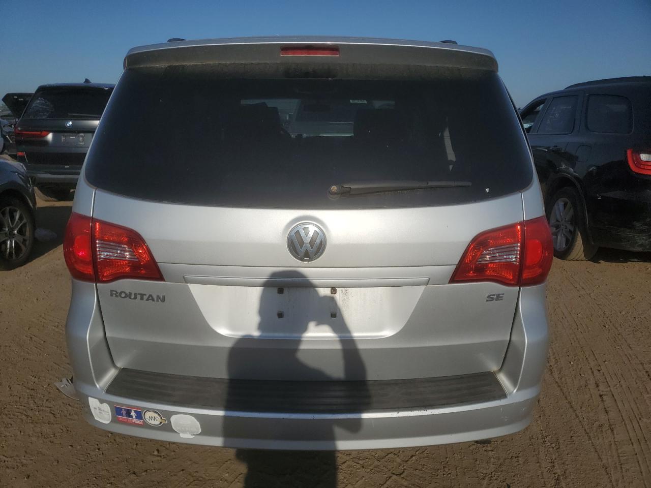 2009 Volkswagen Routan Se VIN: 2V8HW34199R610220 Lot: 69865864