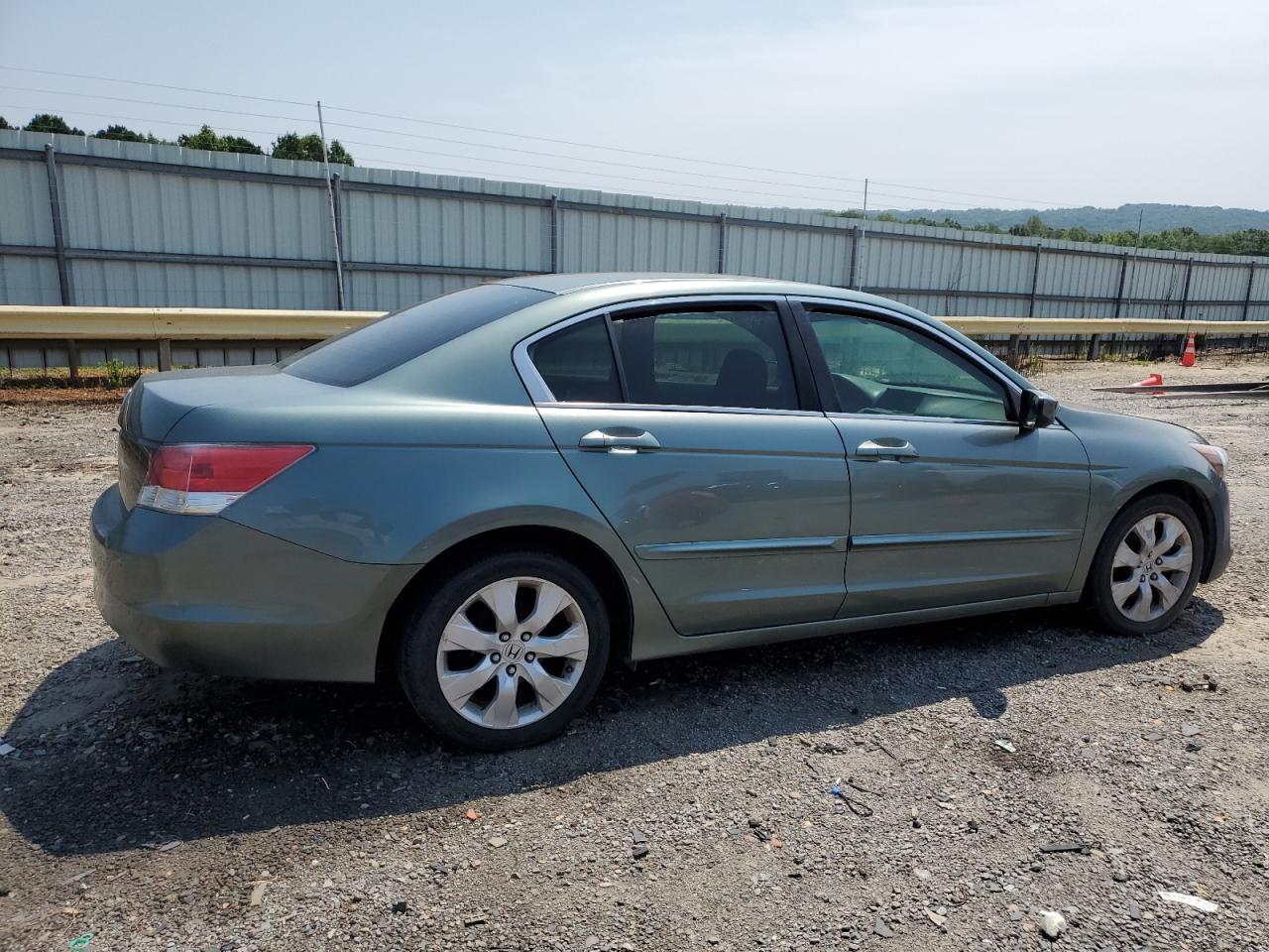 2009 Honda Accord Ex VIN: 1HGCP26749A110924 Lot: 65942144