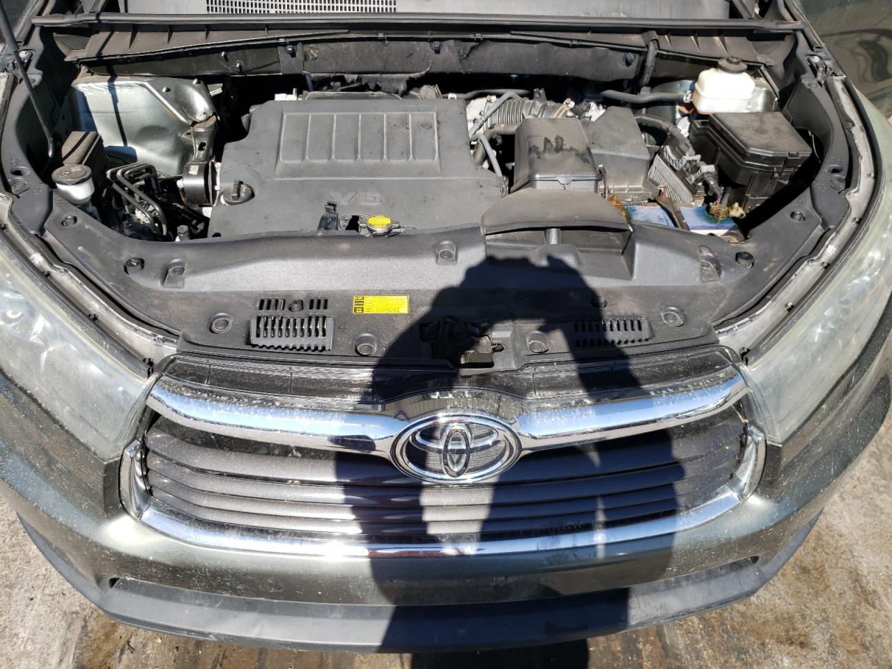 5TDBKRFH6FS184533 2015 Toyota Highlander Le