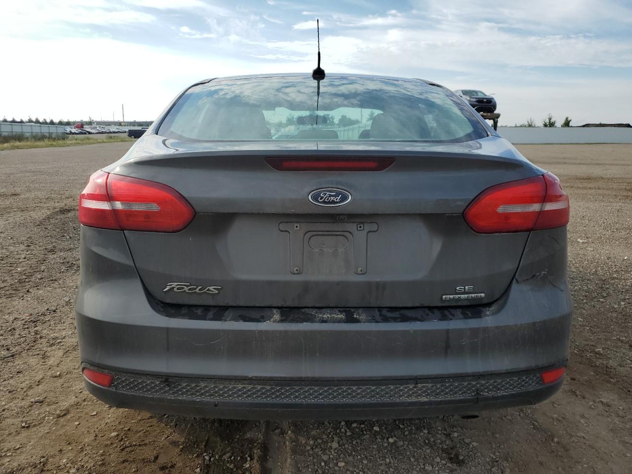 1FADP3F24GL262884 2016 Ford Focus Se