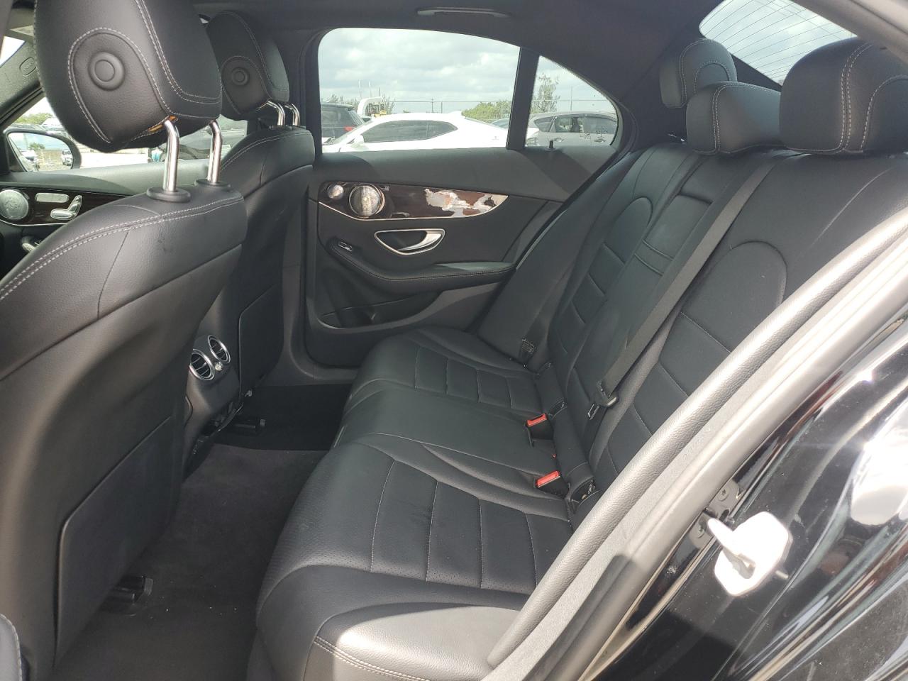 2018 Mercedes-Benz C 300 VIN: 55SWF4JB4JU257051 Lot: 66062484