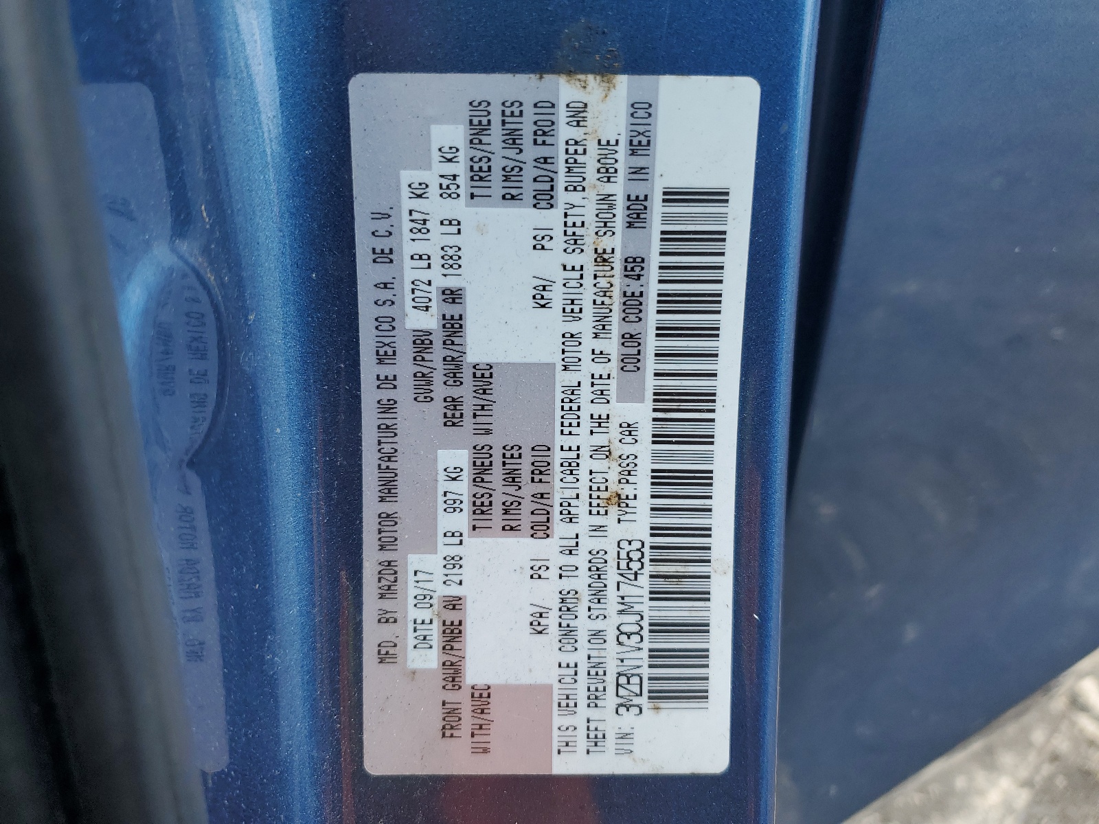 3MZBN1V30JM174553 2018 Mazda 3 Touring