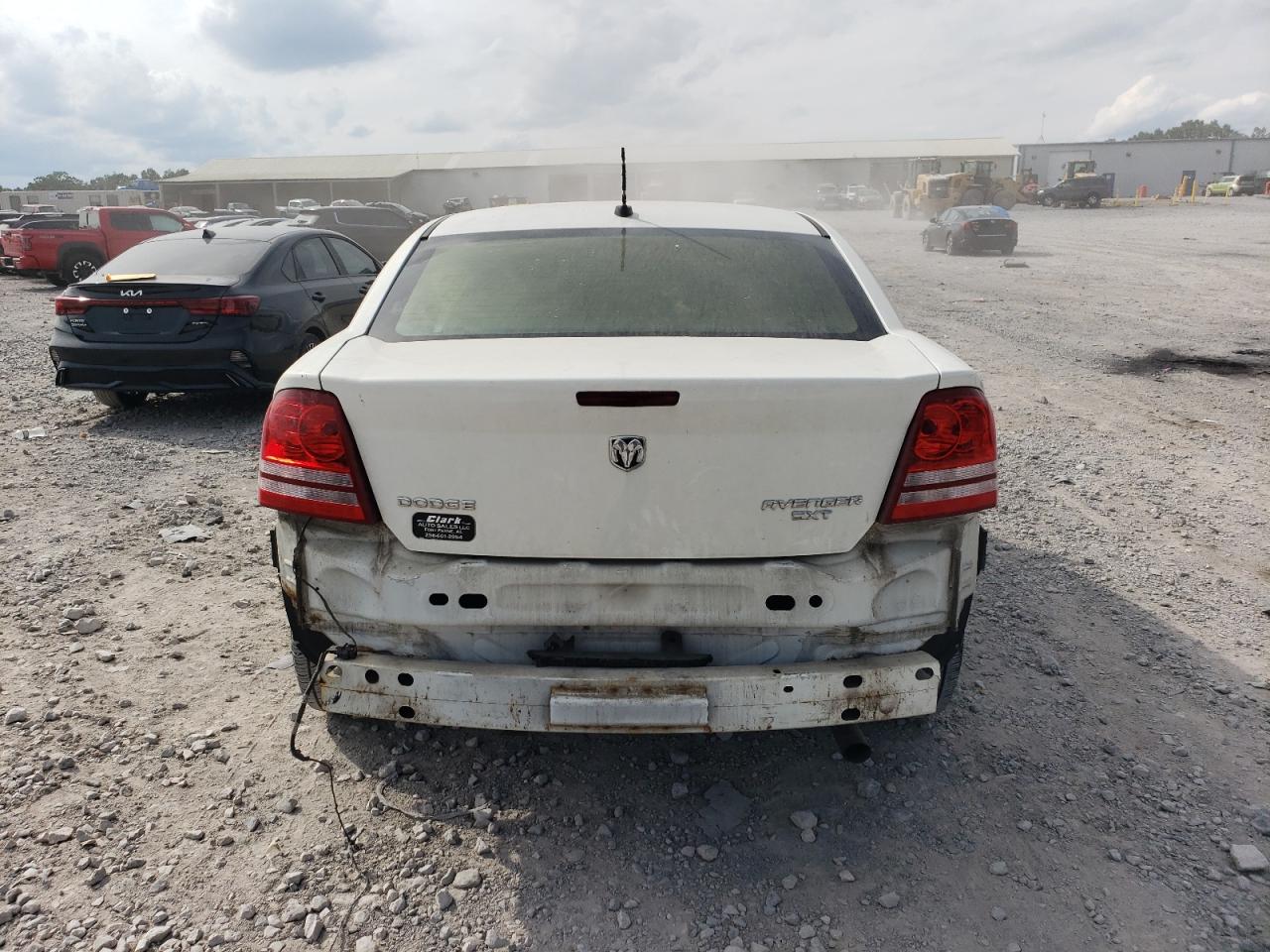 1B3LC46B09N559831 2009 Dodge Avenger Se