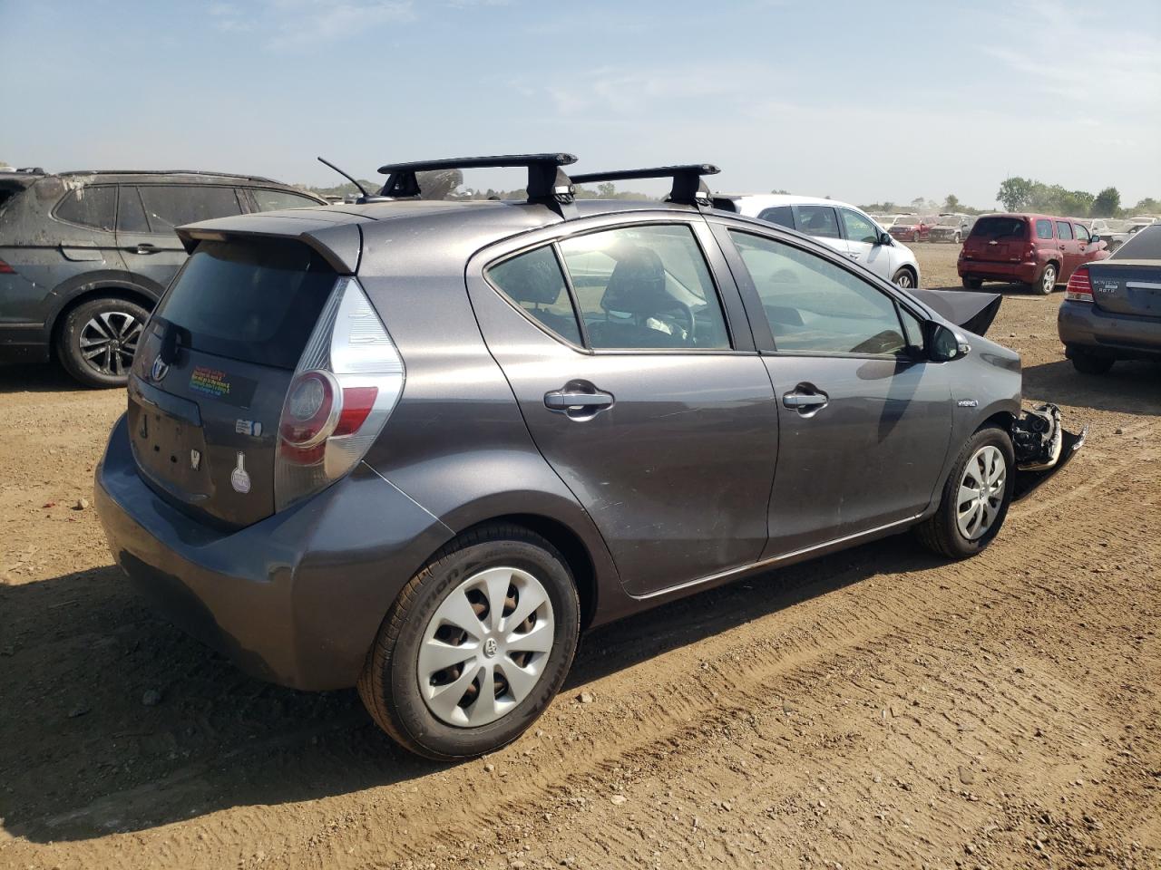 2013 Toyota Prius C VIN: JTDKDTB32D1051814 Lot: 69088304