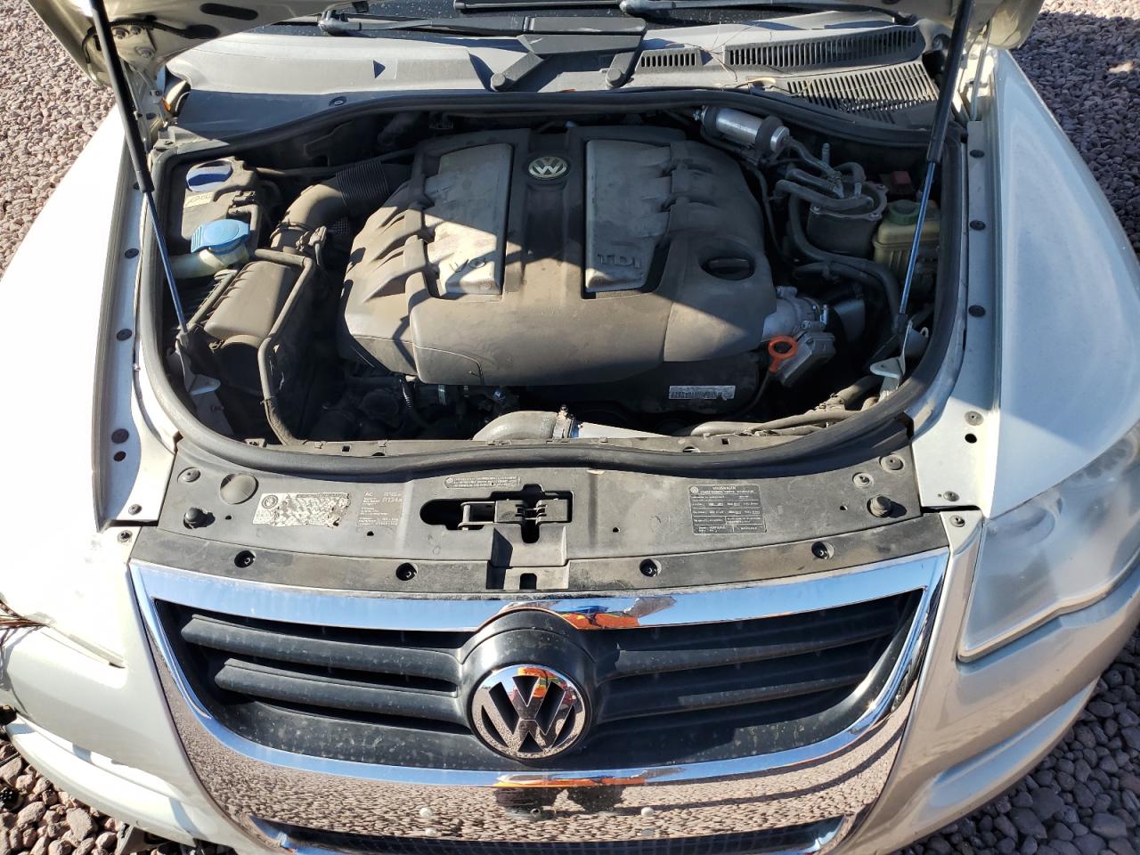 WVGFK7A95AD003976 2010 Volkswagen Touareg Tdi