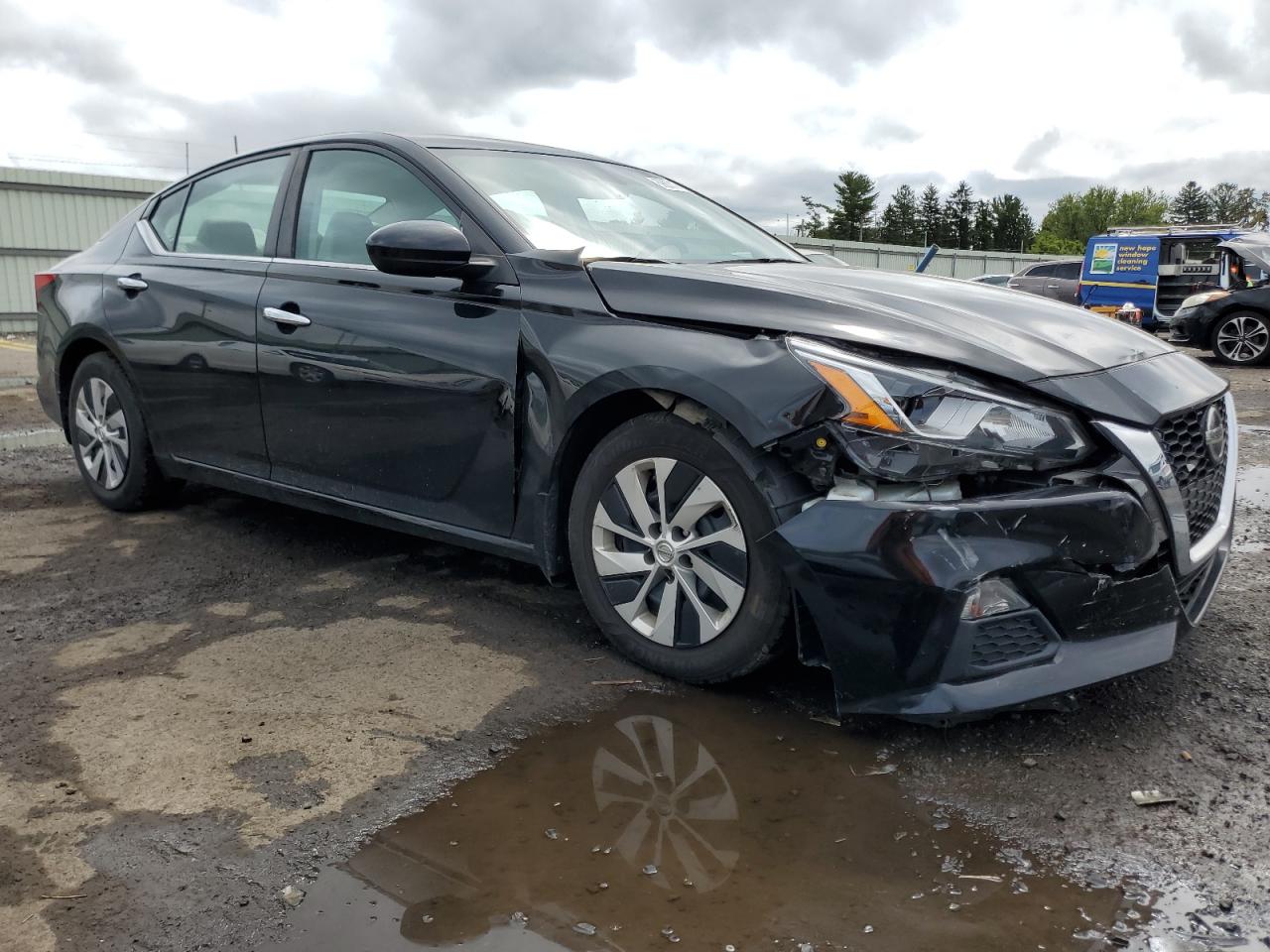 2020 Nissan Altima - Image 4