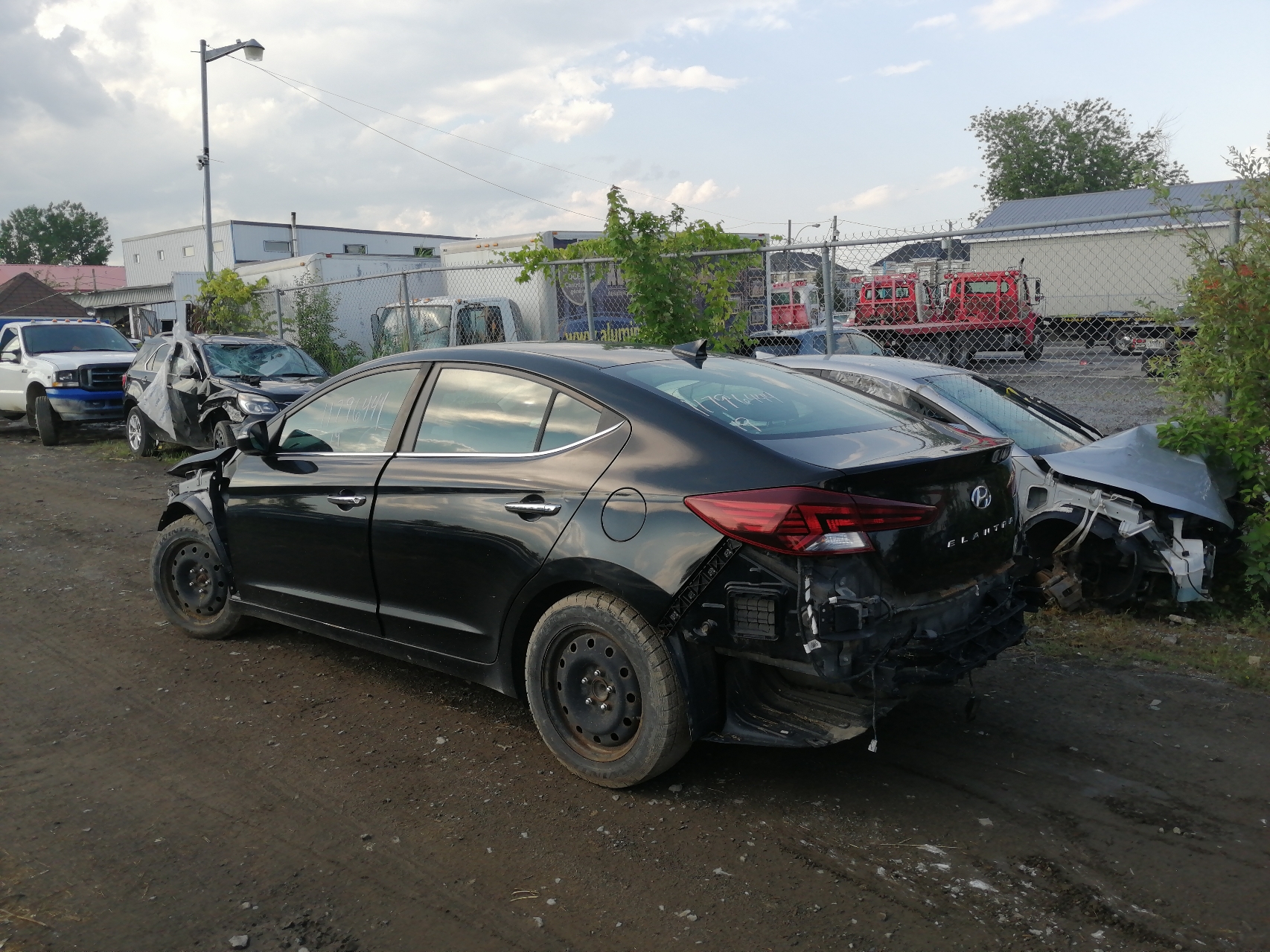 2019 Hyundai Elantra Sel vin: KMHD84LF3KU748749