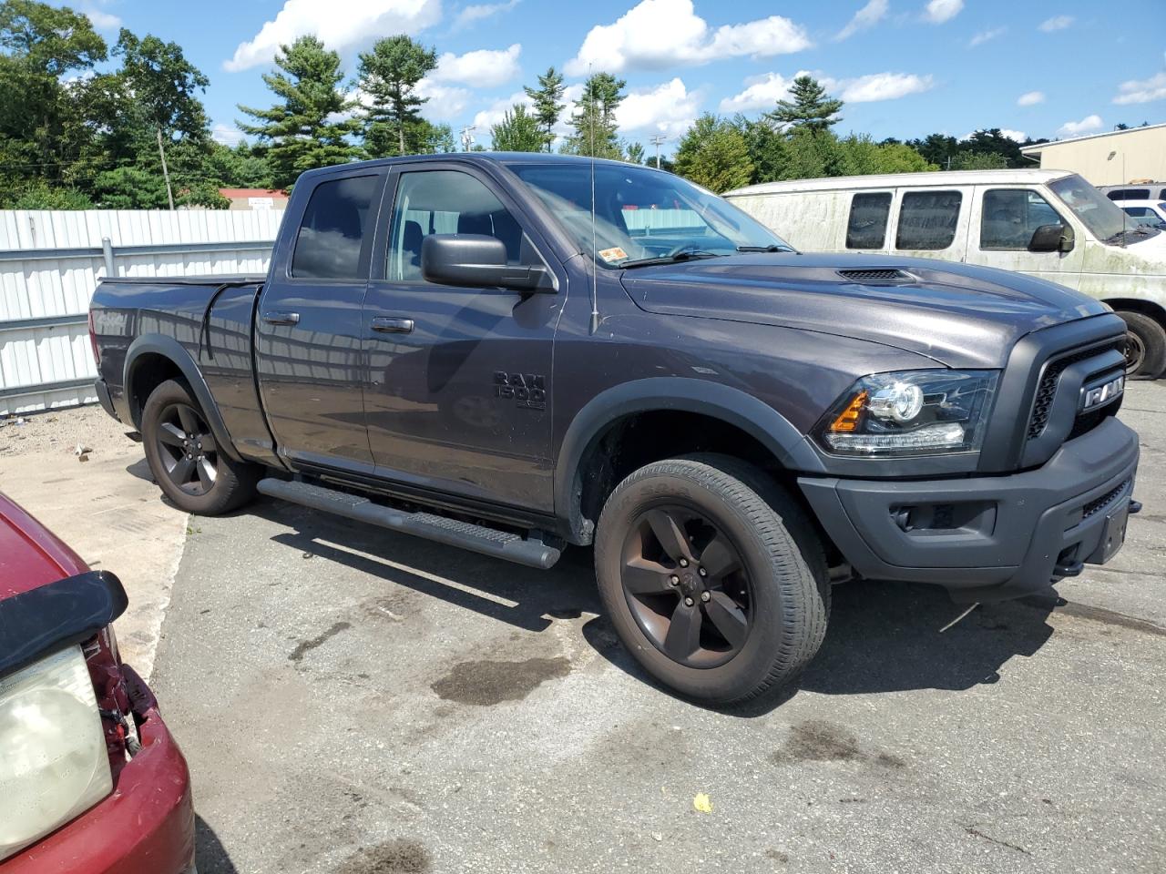 1C6RR7GG2KS631310 2019 Ram 1500 Classic Slt