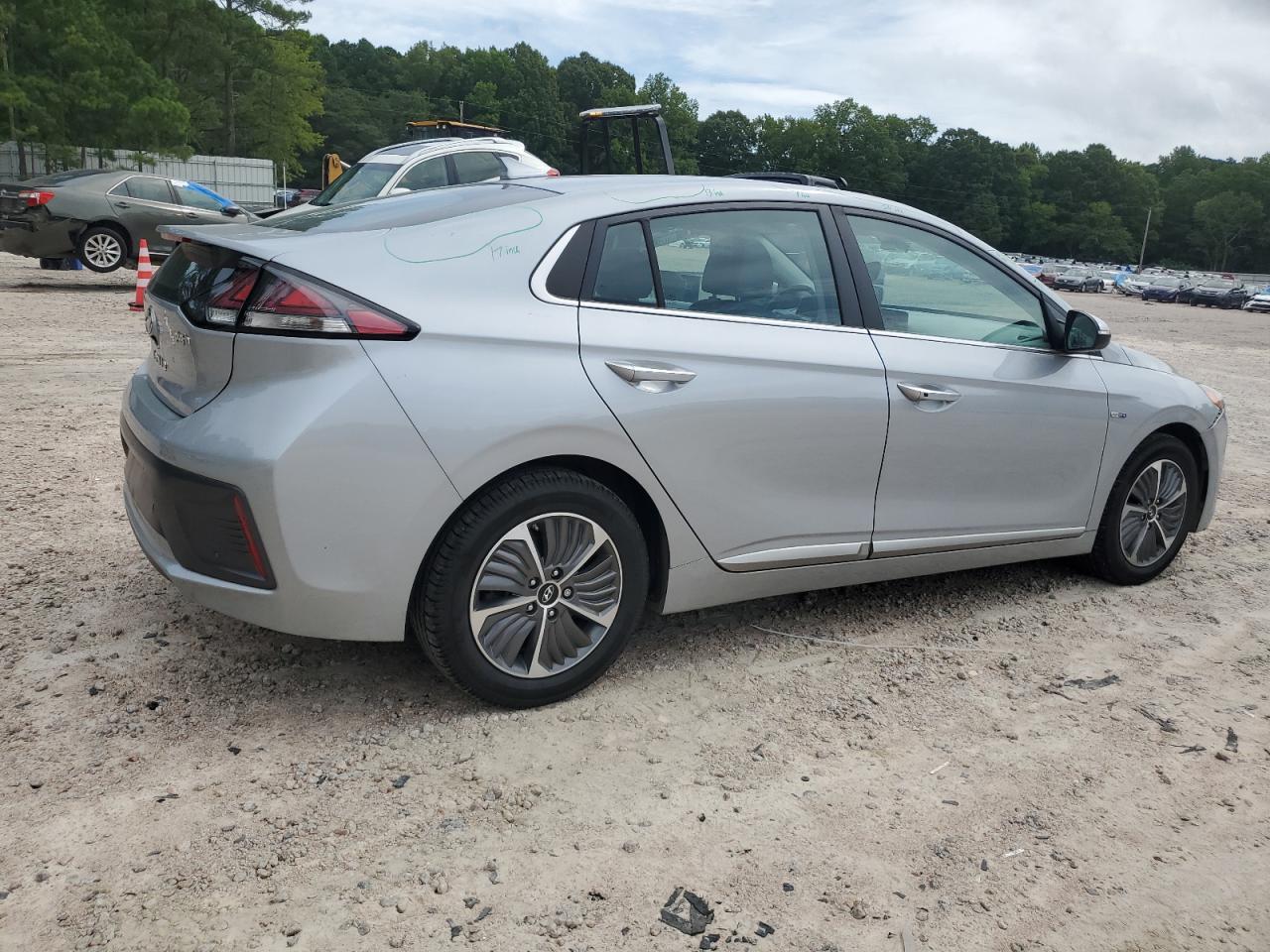 2020 Hyundai Ioniq Limited VIN: KMHCX5LDXLU233607 Lot: 65935244