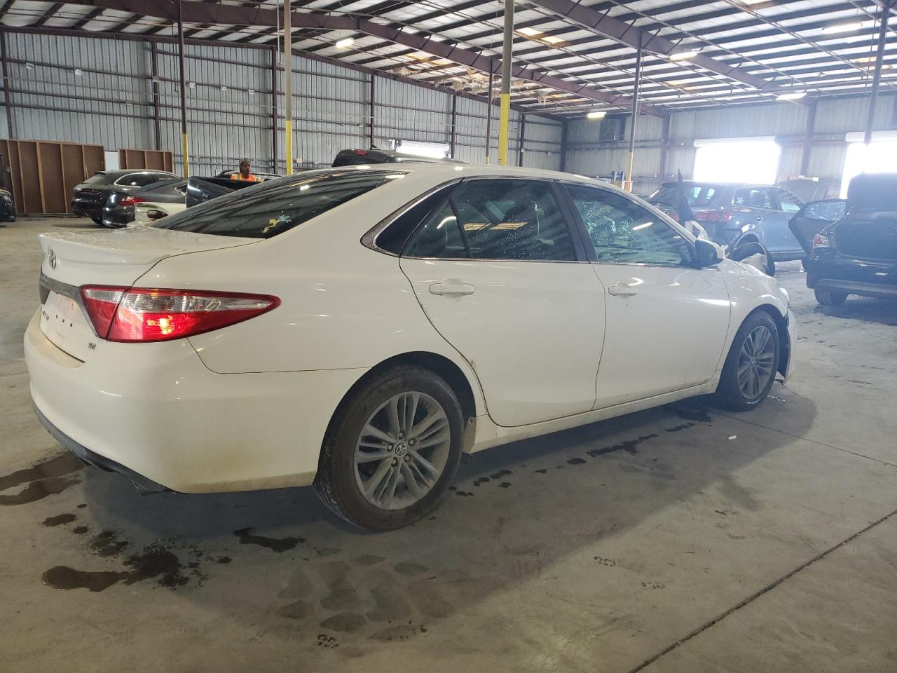 VIN 4T1BF1FK5FU907569 2015 TOYOTA CAMRY no.3