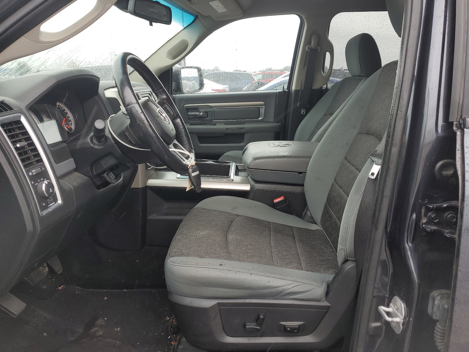 1C6RR7LT7ES411569 2014 Ram 1500 Slt