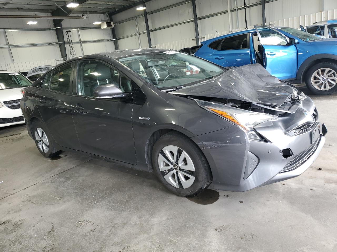 VIN JTDKARFUXJ3068164 2018 TOYOTA PRIUS no.4