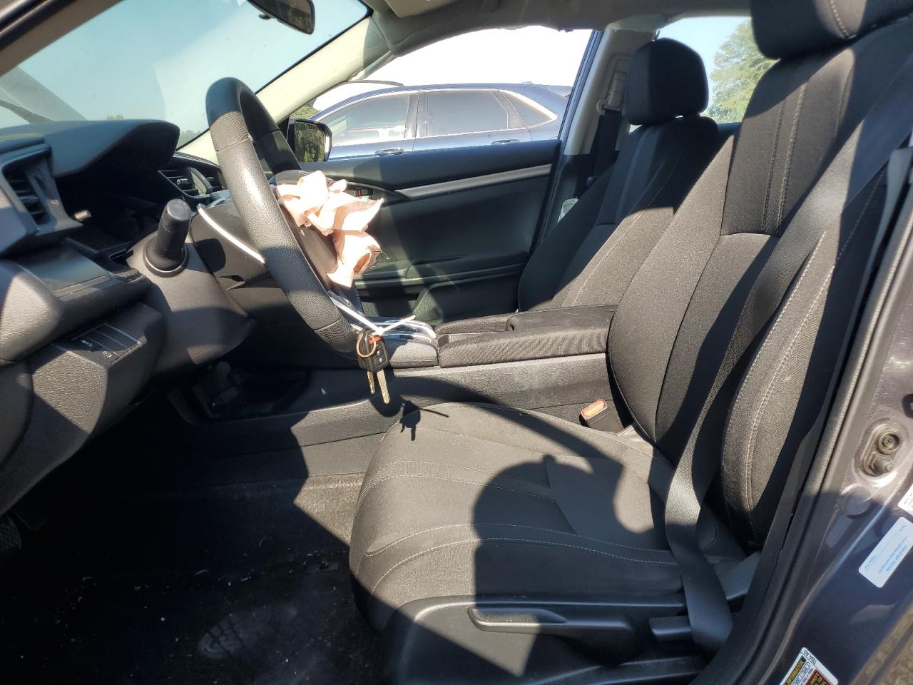 19XFC2F57HE022399 2017 Honda Civic Lx