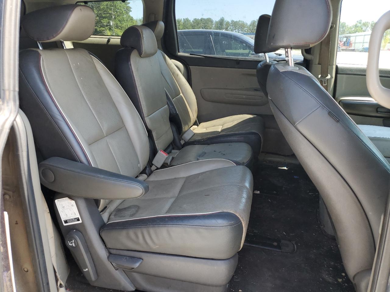 KNDMB5C18H6290932 2017 Kia Sedona Lx