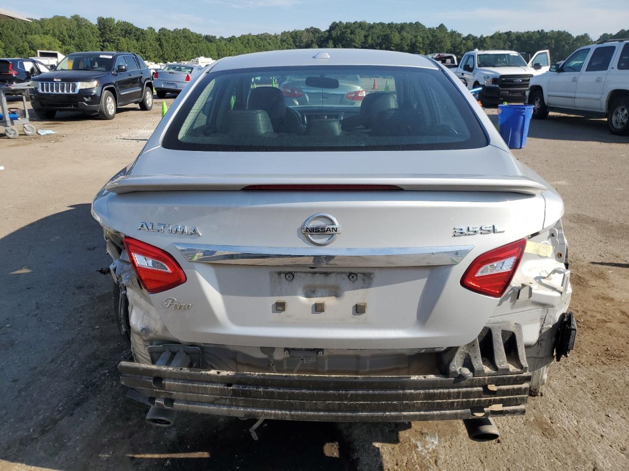 VIN 1N4BL3AP0HC131197 2017 NISSAN ALTIMA no.6