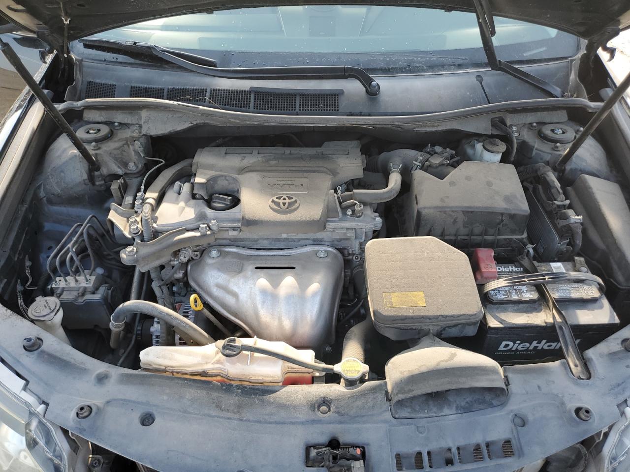 2012 Toyota Camry - Image 11