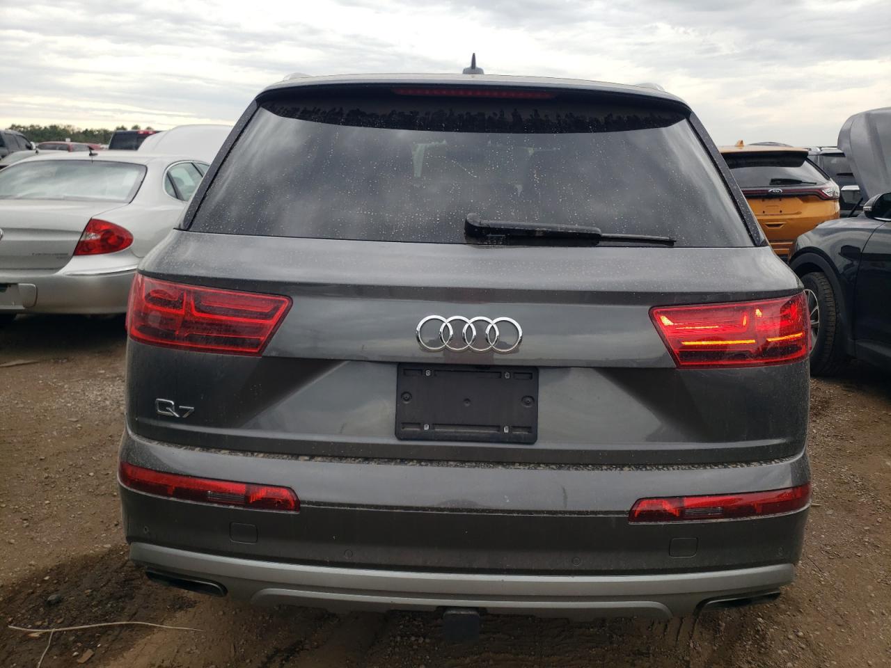 WA1LAAF74KD014347 2019 Audi Q7 Premium Plus