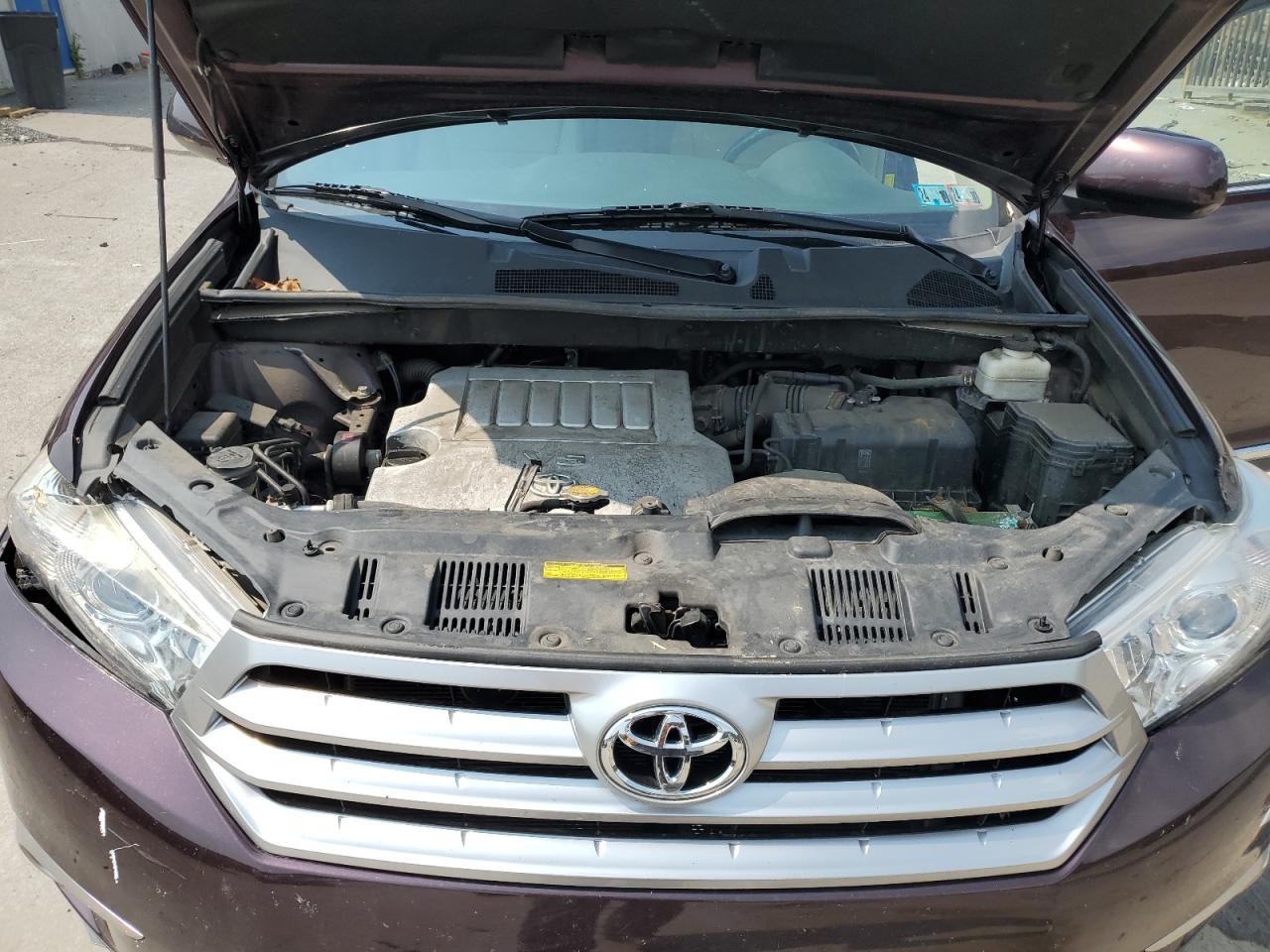 2011 Toyota Highlander Base VIN: 5TDBK3EH8BS066427 Lot: 67093864