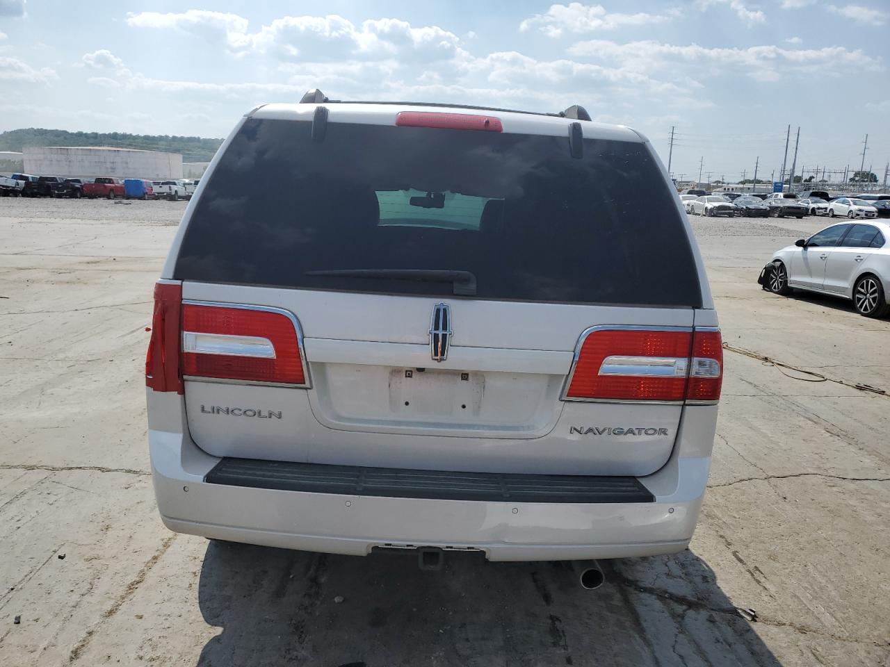 2010 Lincoln Navigator VIN: 5LMJJ2H50AEJ03316 Lot: 66252454