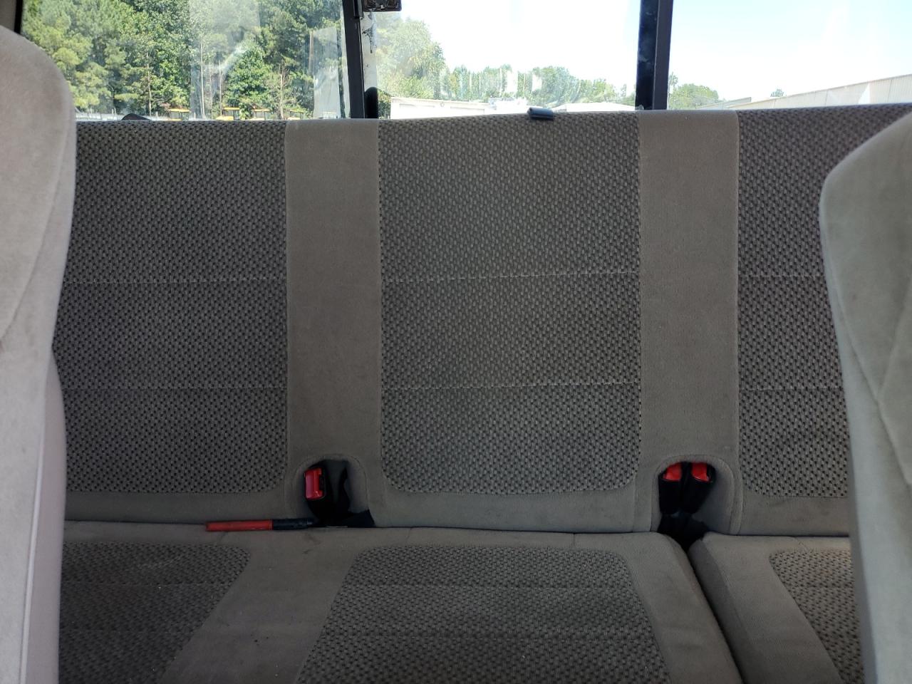 2001 Ford F150 VIN: 1FTZX17261NB50165 Lot: 69010314