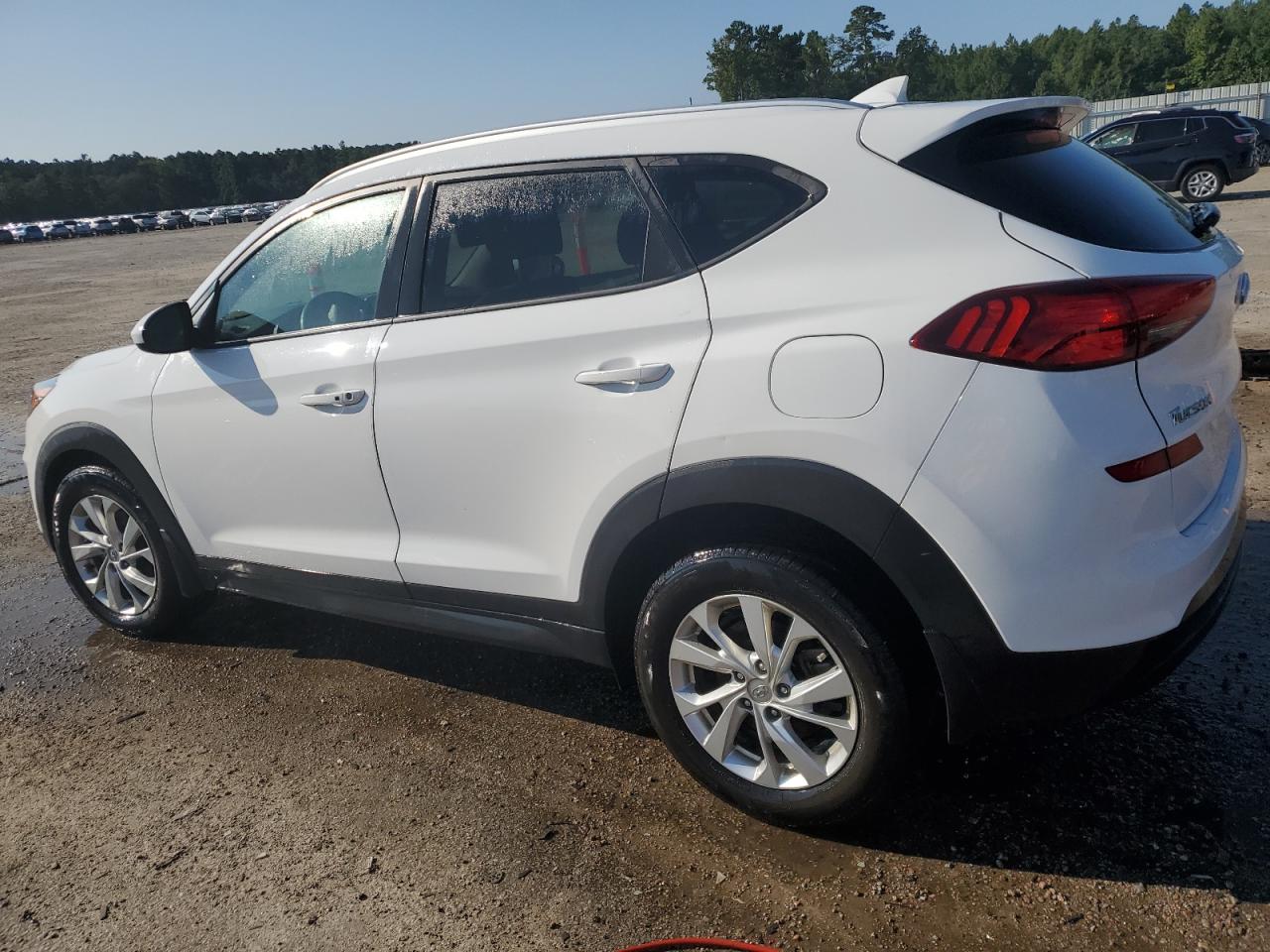 KM8J33A48KU847113 2019 HYUNDAI TUCSON - Image 2