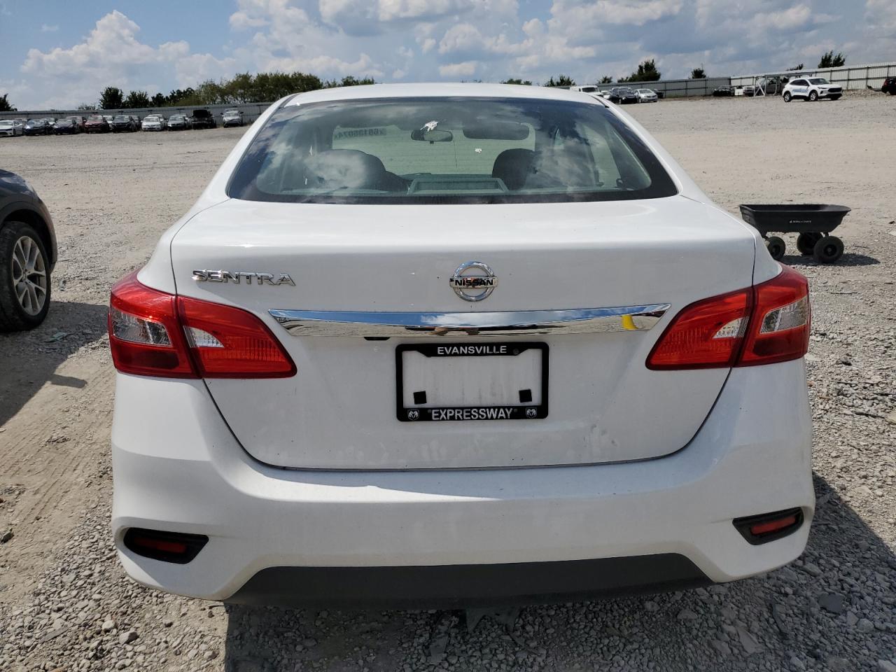 2018 Nissan Sentra S VIN: 3N1AB7AP3JY323942 Lot: 68135074