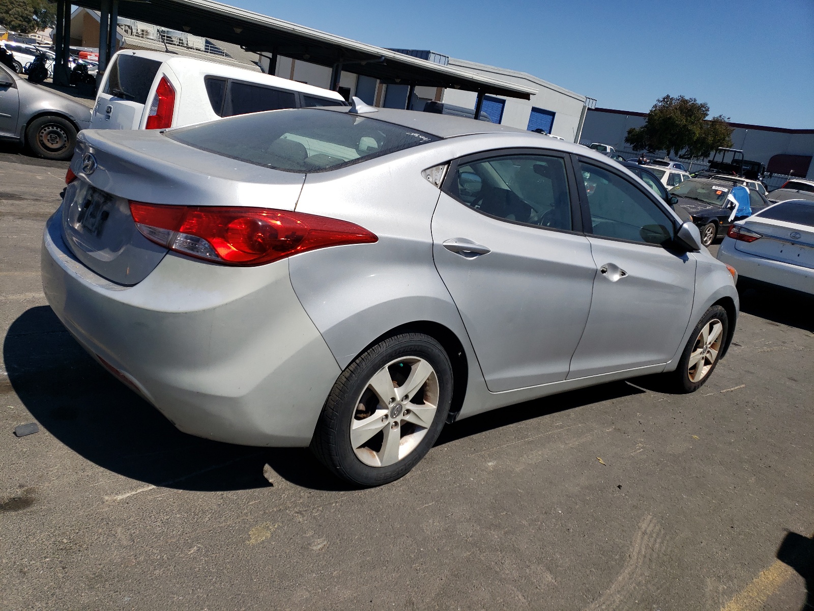 2013 Hyundai Elantra Gls vin: KMHDH4AE4DU698814