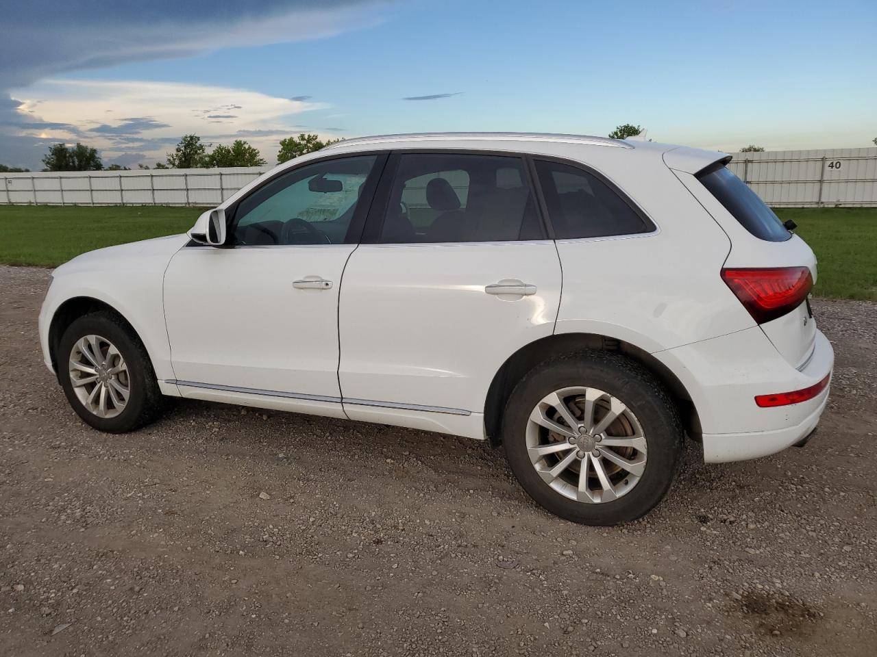 WA1CFAFP0FA134123 2015 AUDI Q5 - Image 2