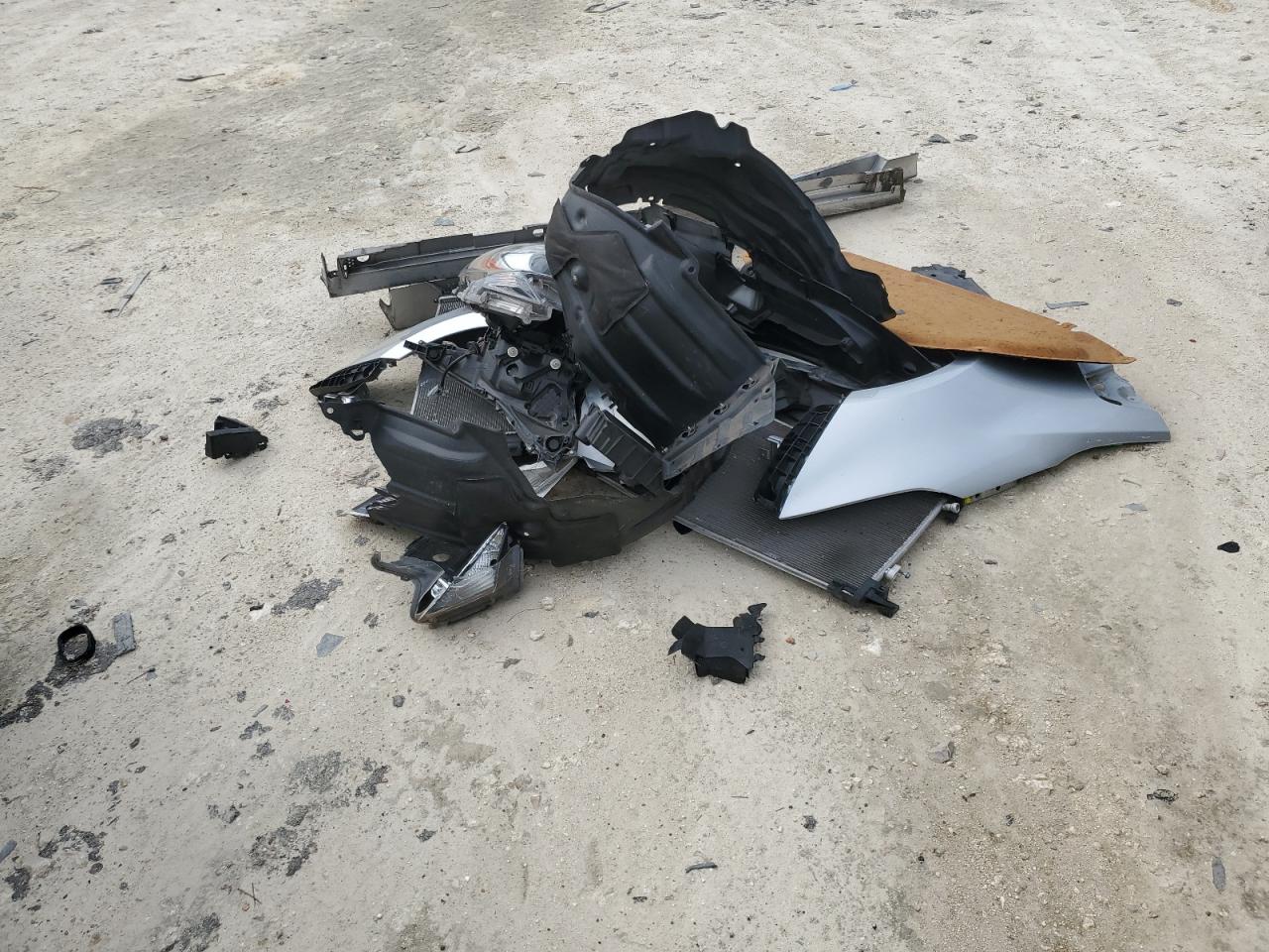 2016 Toyota Prius VIN: JTDKARFU3G3015587 Lot: 68305584