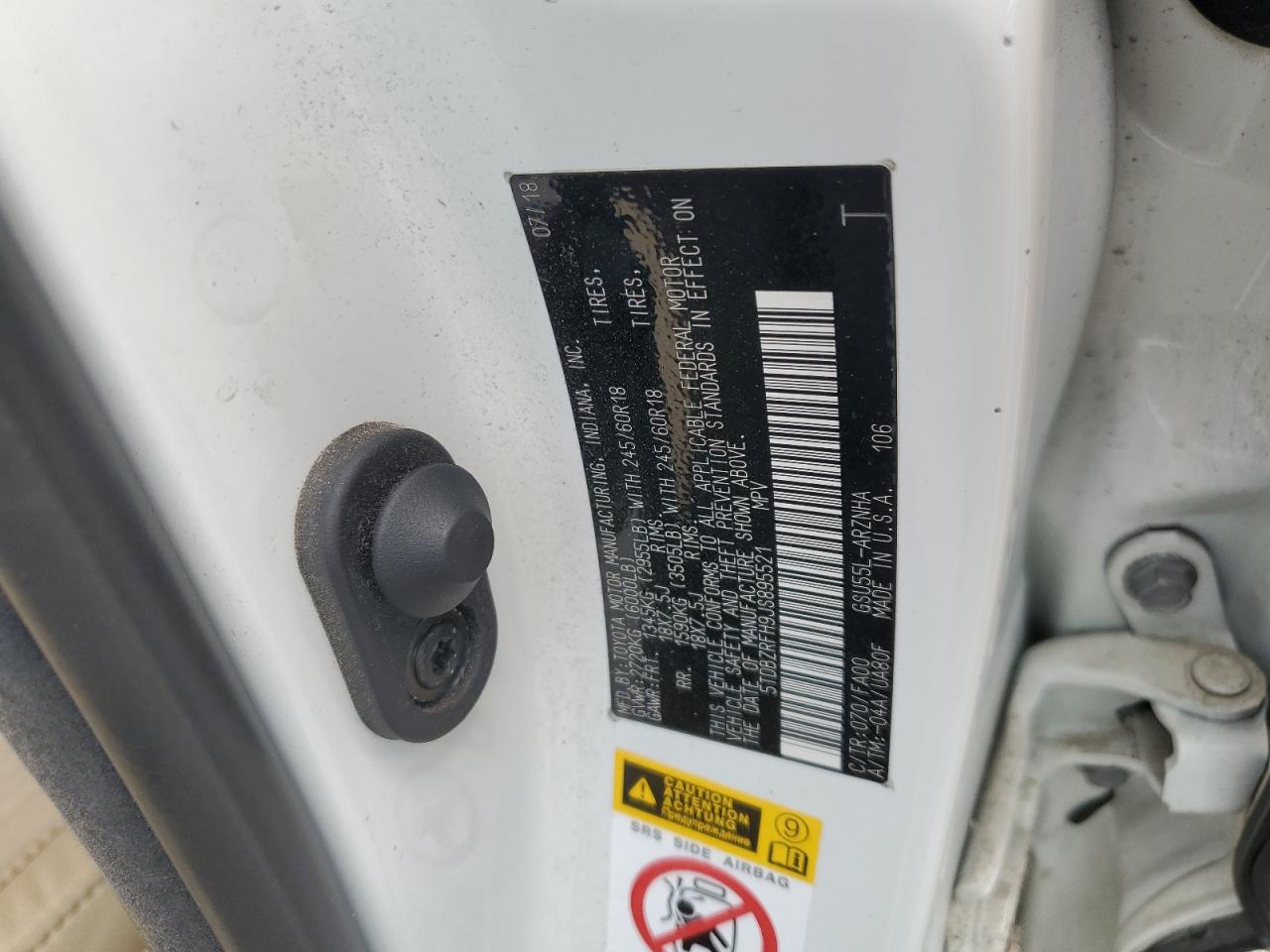 2018 Toyota Highlander Le VIN: 5TDBZRFH9JS895521 Lot: 66064714