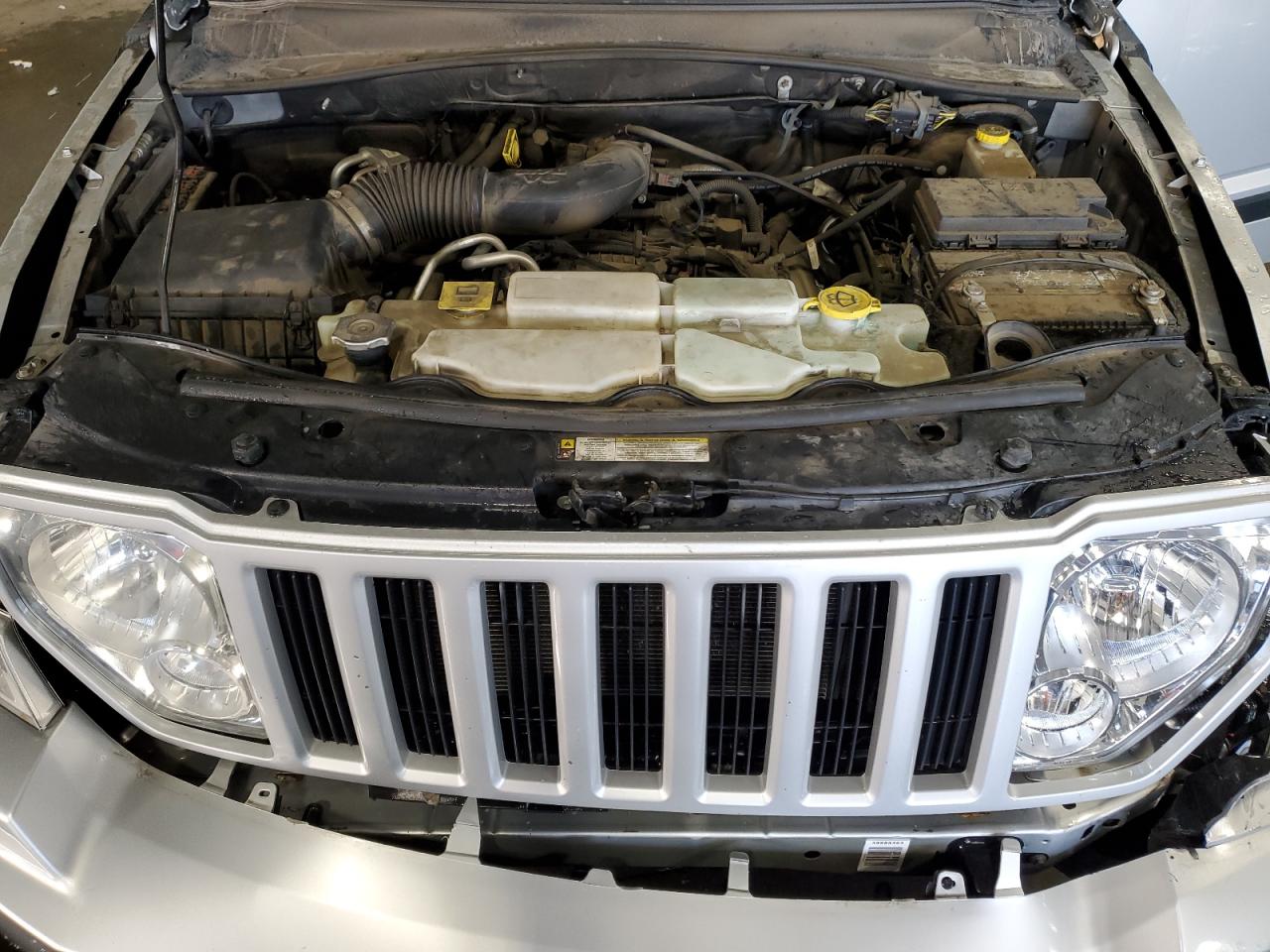 2012 Jeep Liberty (North America) - Image 12
