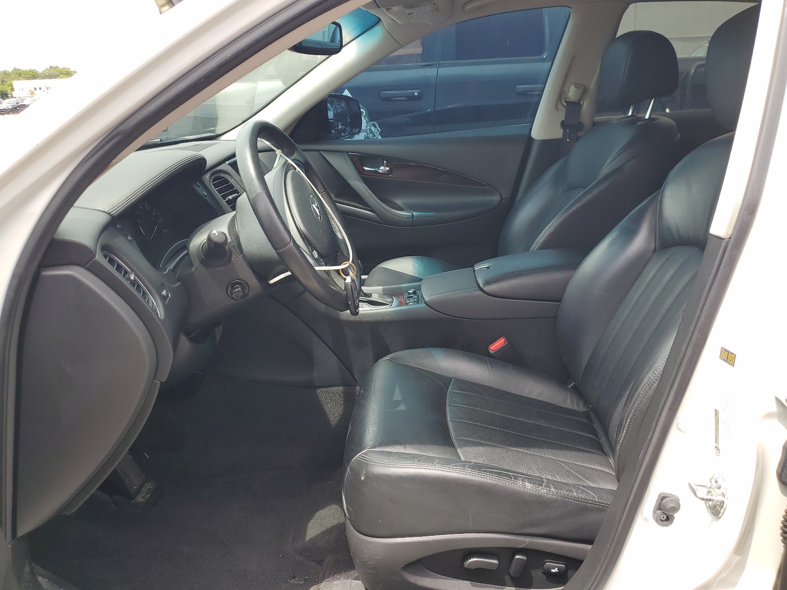 JN1BJ0RP3GM231986 2016 Infiniti Qx50