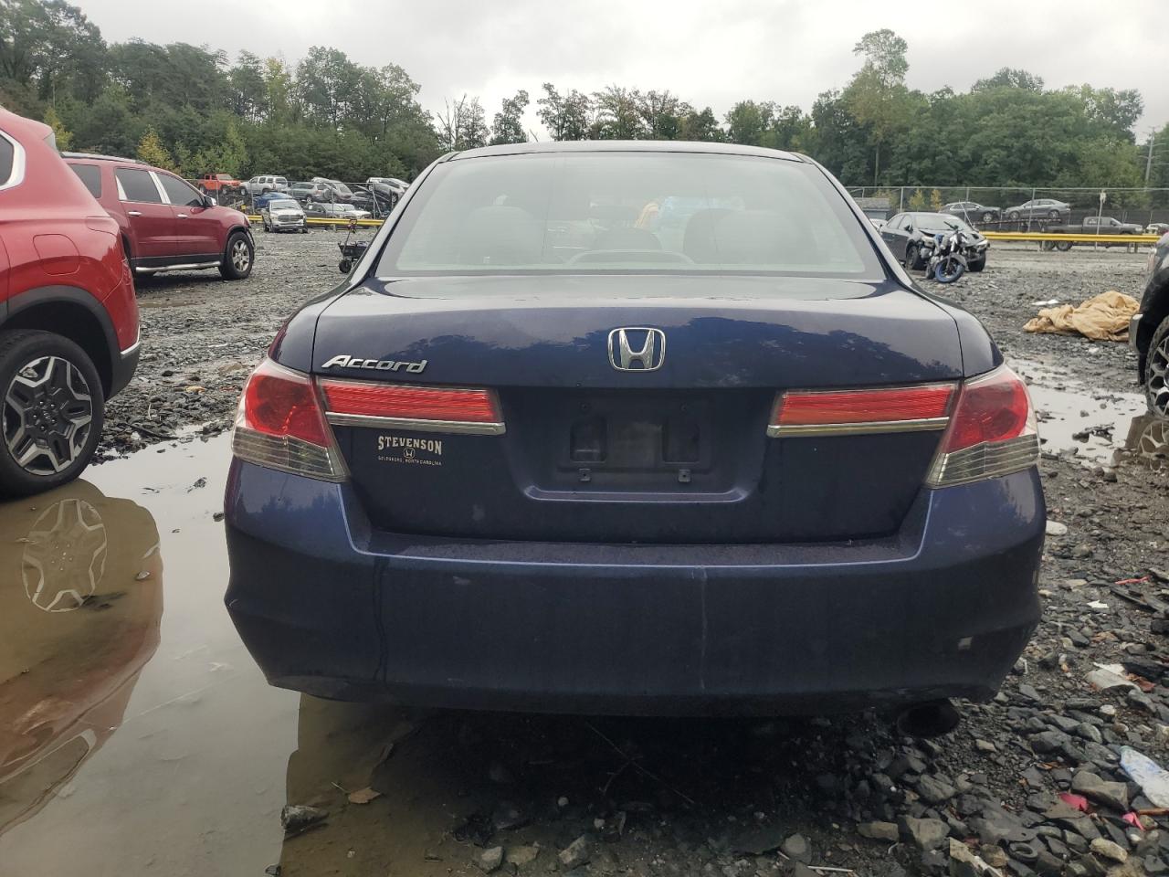 1HGCP2F34BA101370 2011 Honda Accord Lx