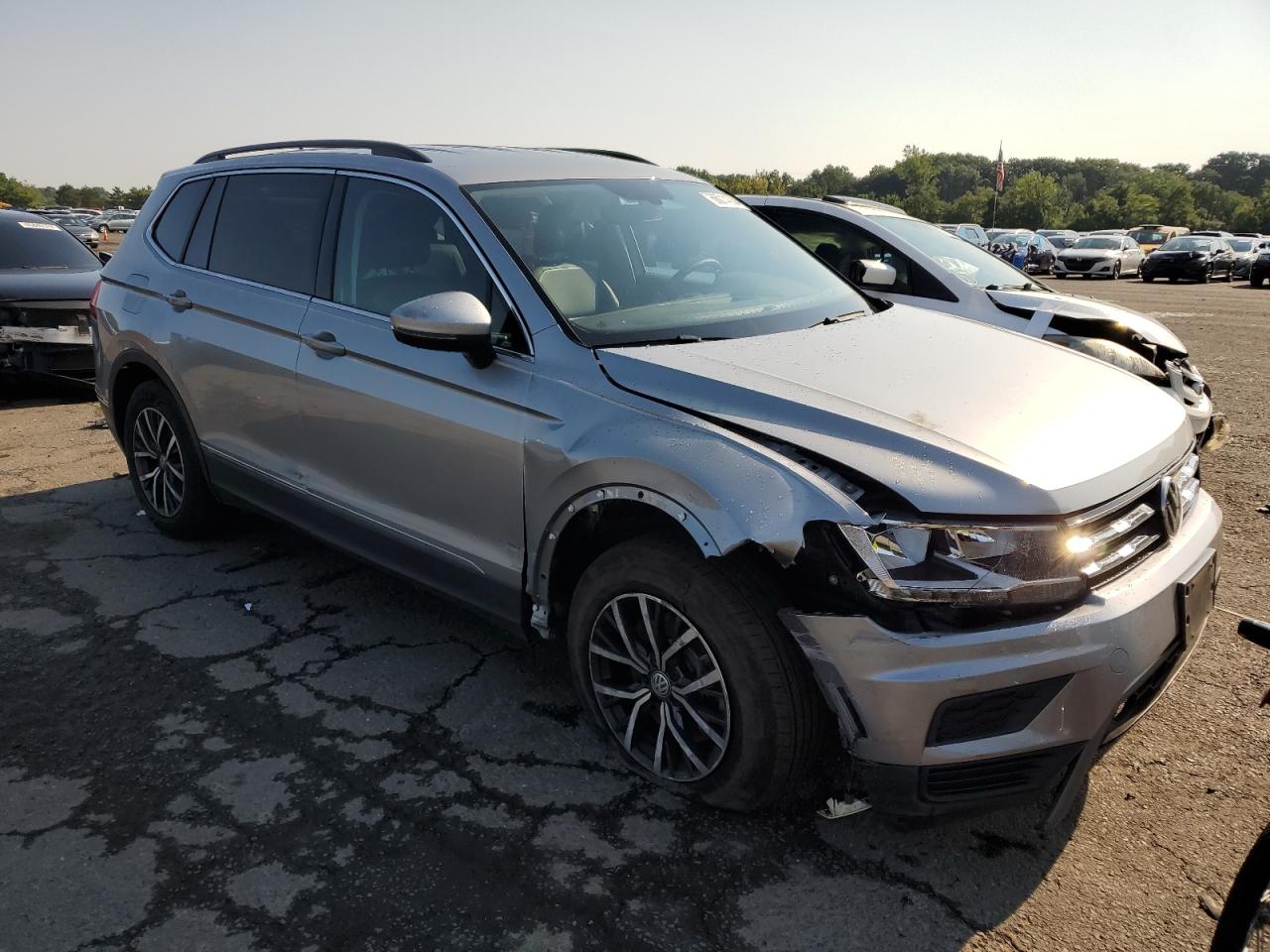 3VV2B7AX7LM030087 2020 Volkswagen Tiguan Se