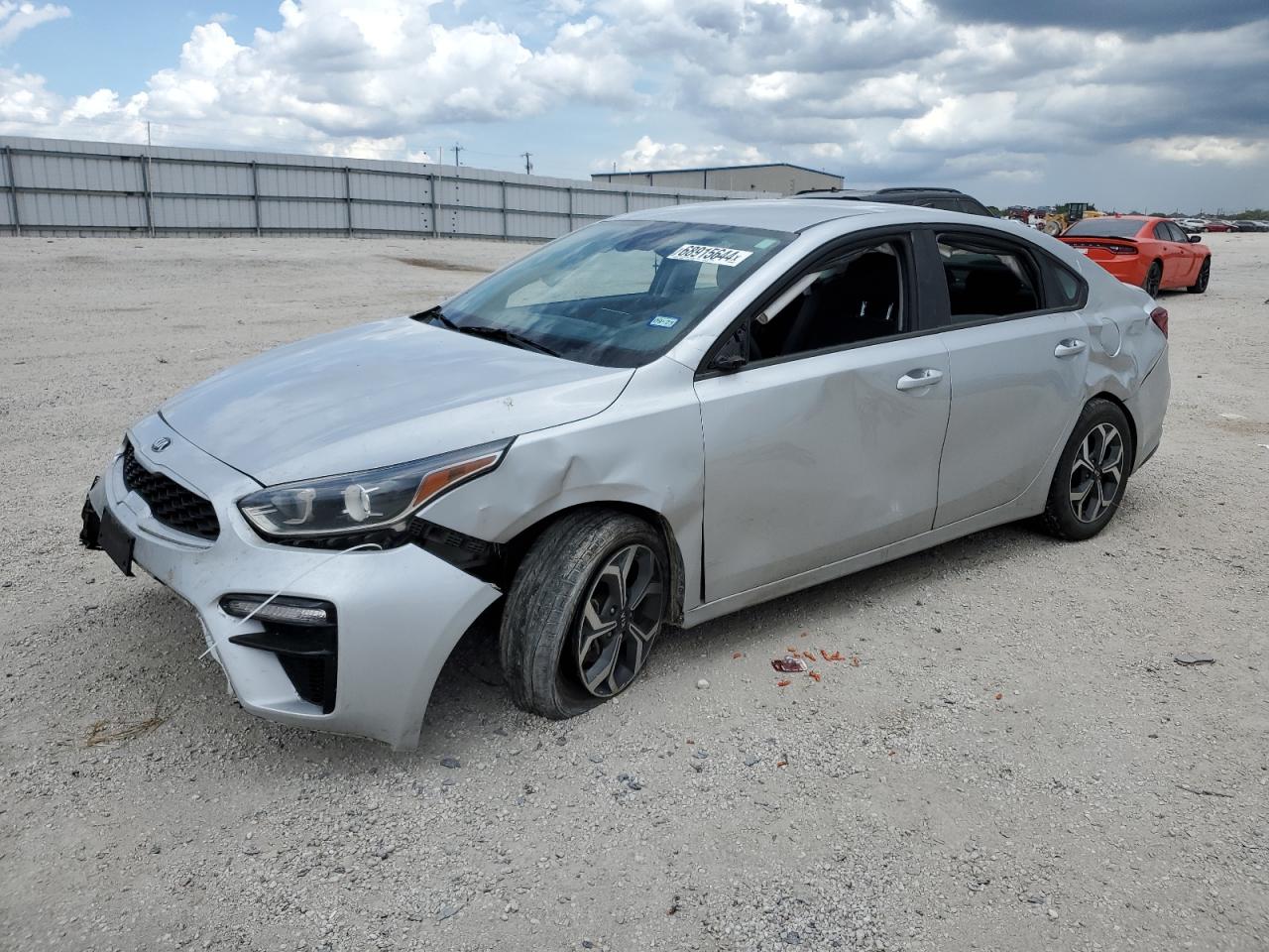 3KPF24AD1KE105735 2019 KIA FORTE - Image 1