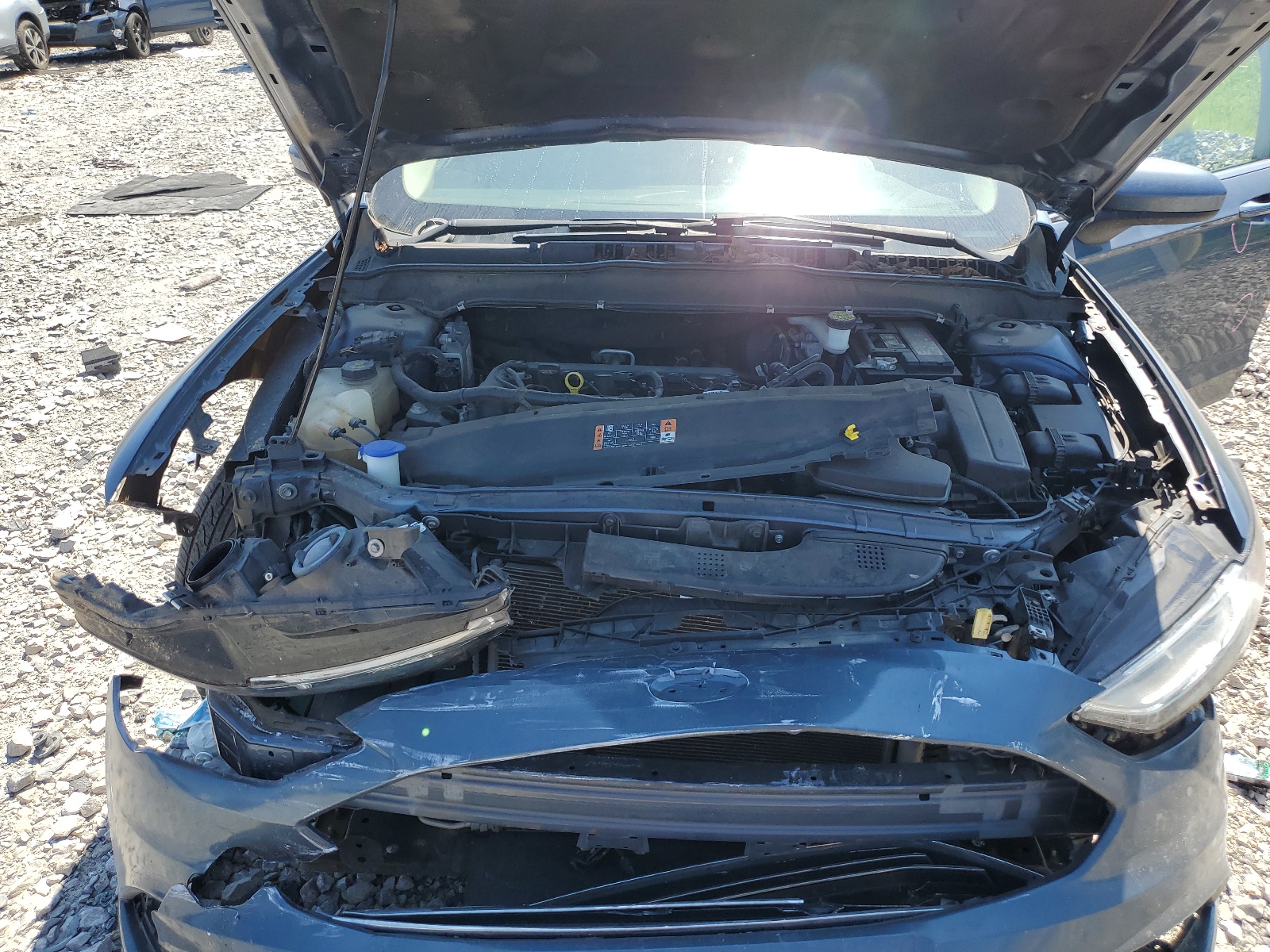 3FA6P0H74JR271125 2018 Ford Fusion Se