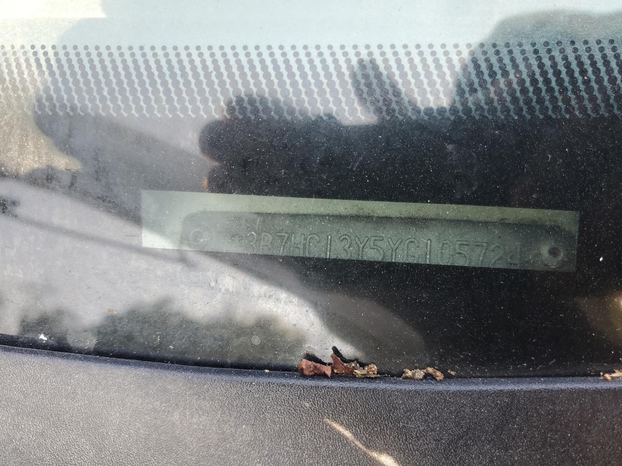 2000 Dodge Ram 1500 VIN: 3B7HC13Y5YG105724 Lot: 68917914