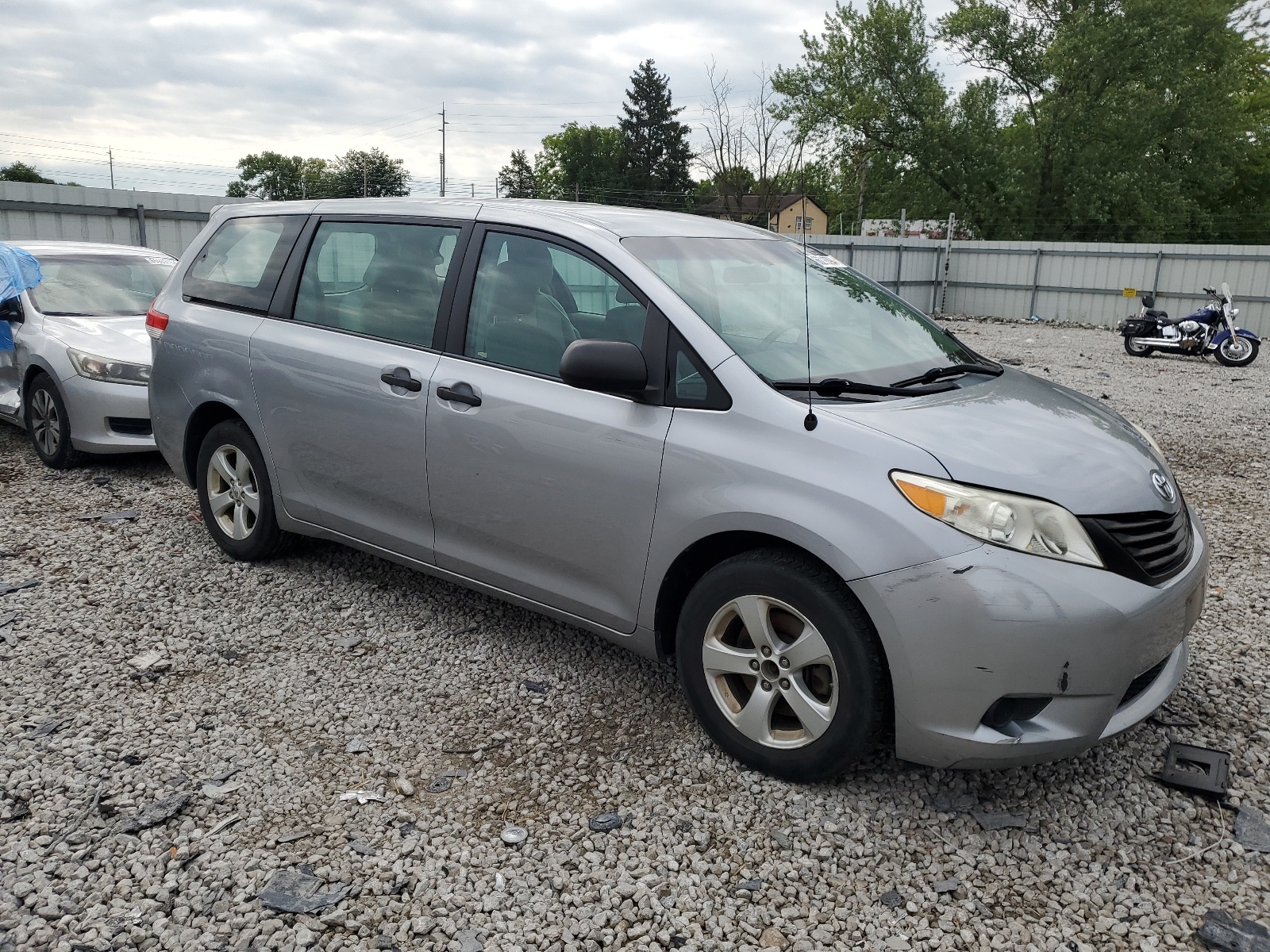 2012 Toyota Sienna Base vin: 5TDKA3DC9CS010281