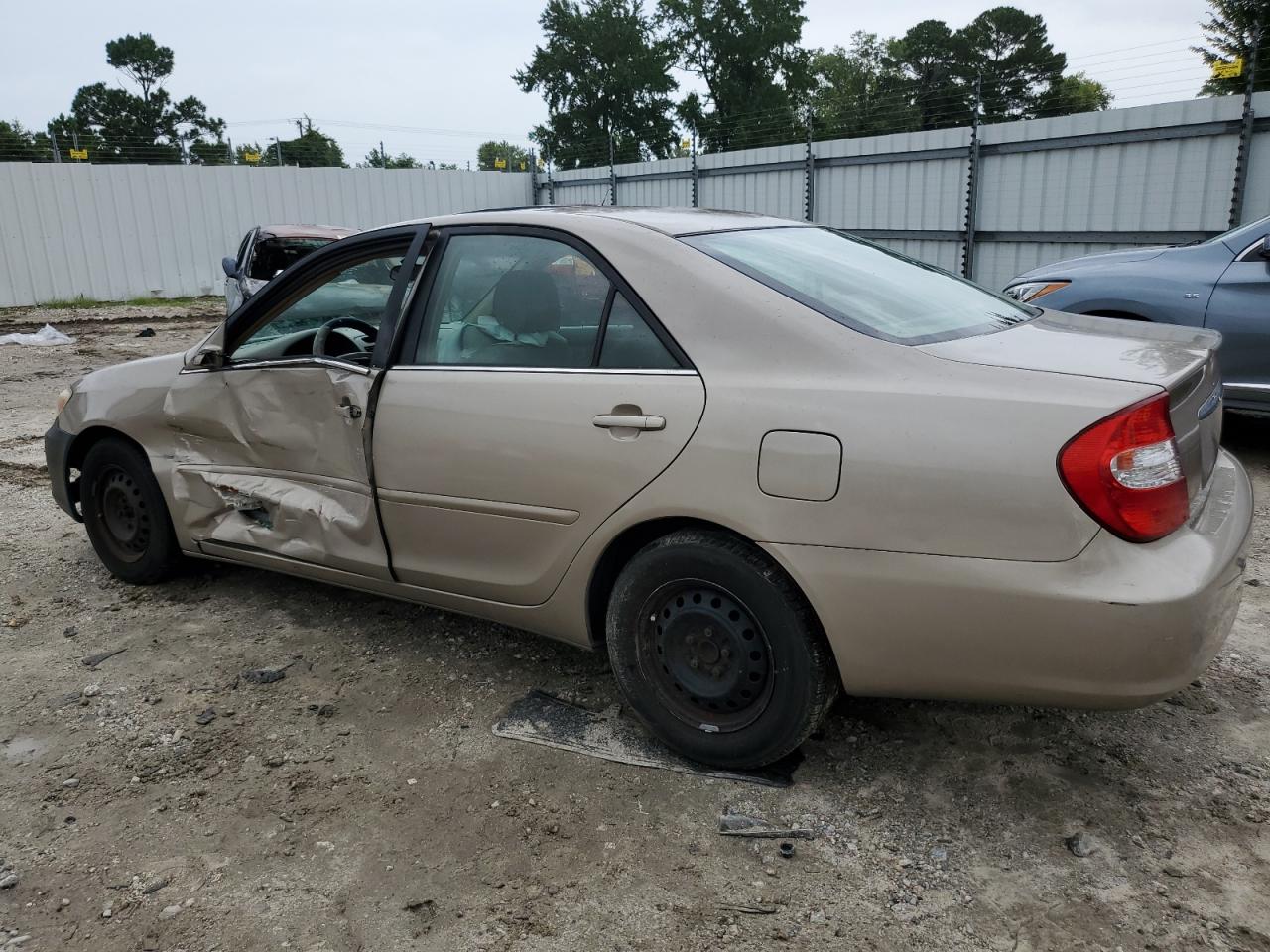 2004 Toyota Camry Le VIN: 4T1BE30K04U321981 Lot: 66121814