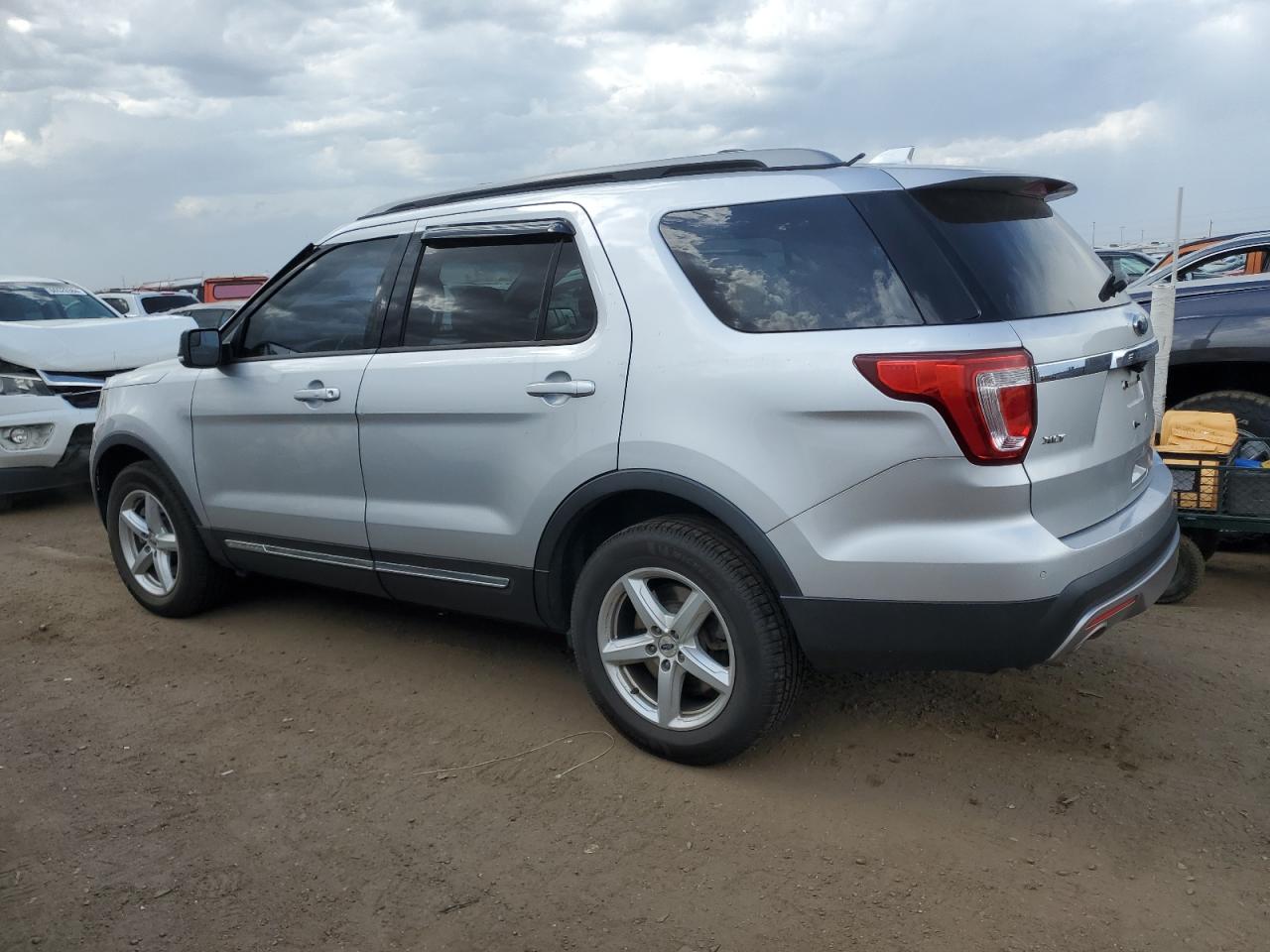 1FM5K8D82GGD19315 2016 FORD EXPLORER - Image 2