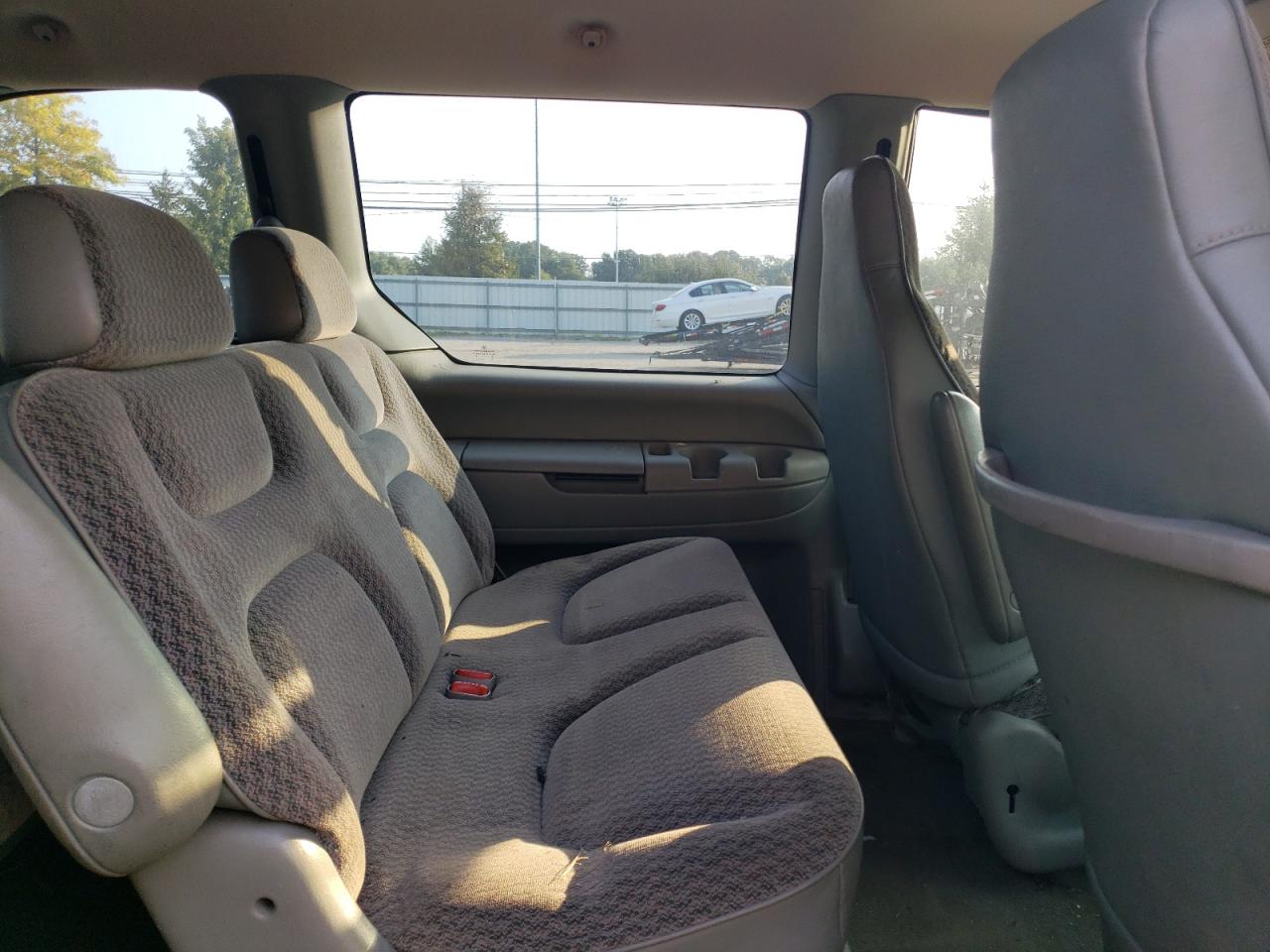 1999 Plymouth Voyager VIN: 2P4FP25B8XR325213 Lot: 68037484