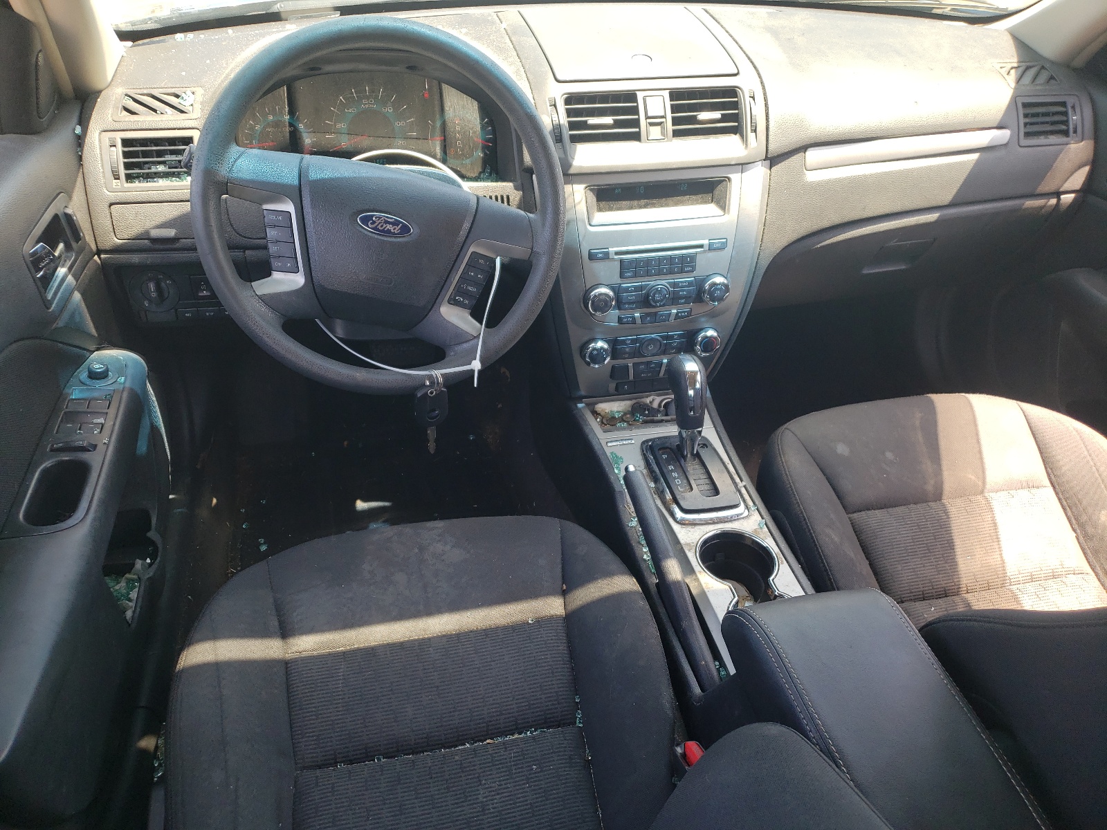 3FAHP0HA1AR150105 2010 Ford Fusion Se